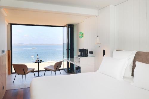 Double Room with Sea View photo 3