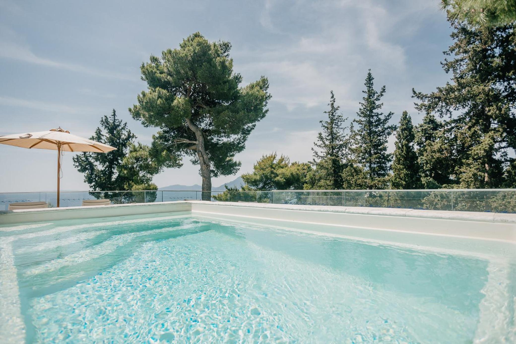 Deluxe Family Bungalow with Private Pool - Photo 7