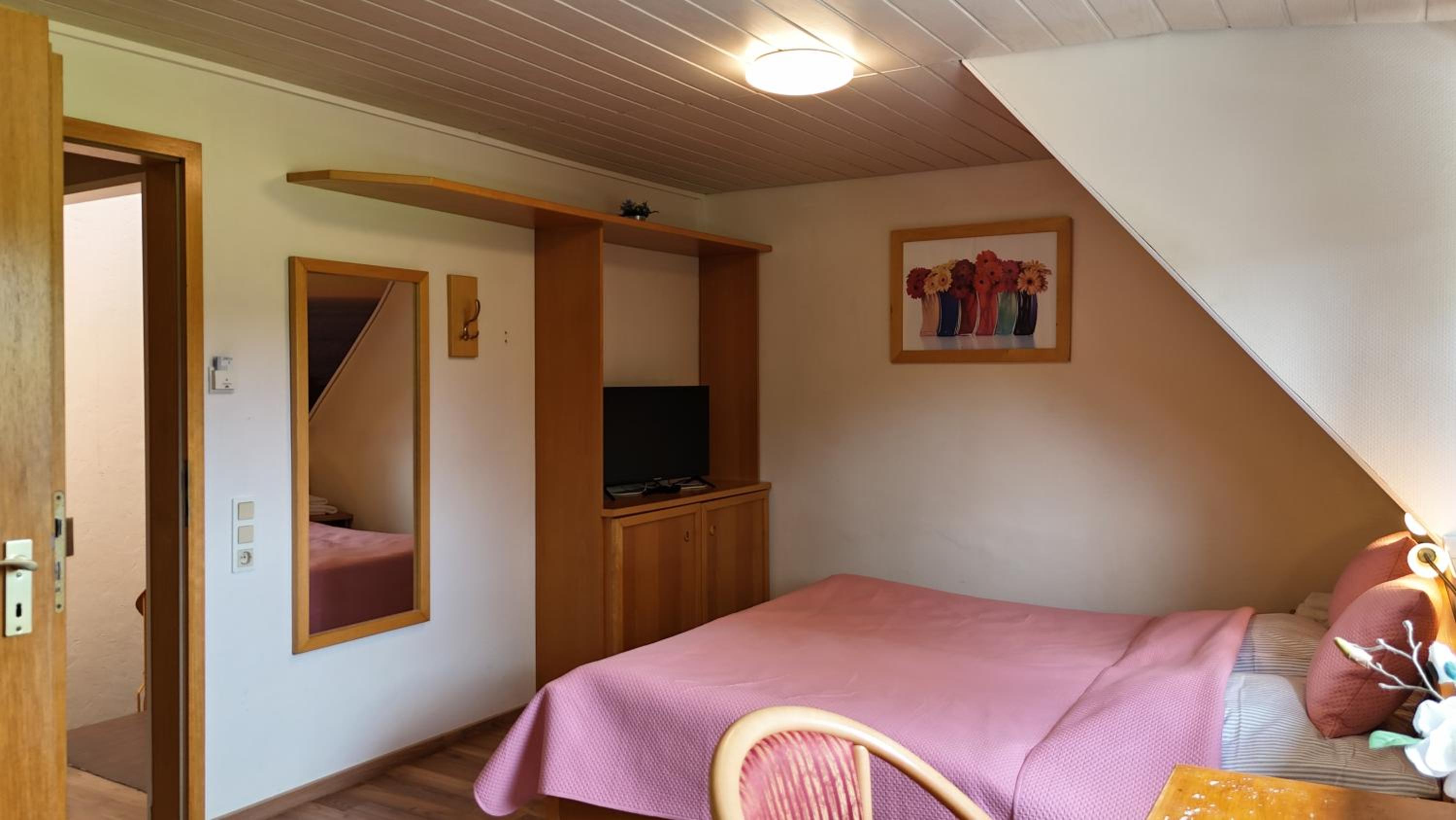 Economy Double Room - Photo 1