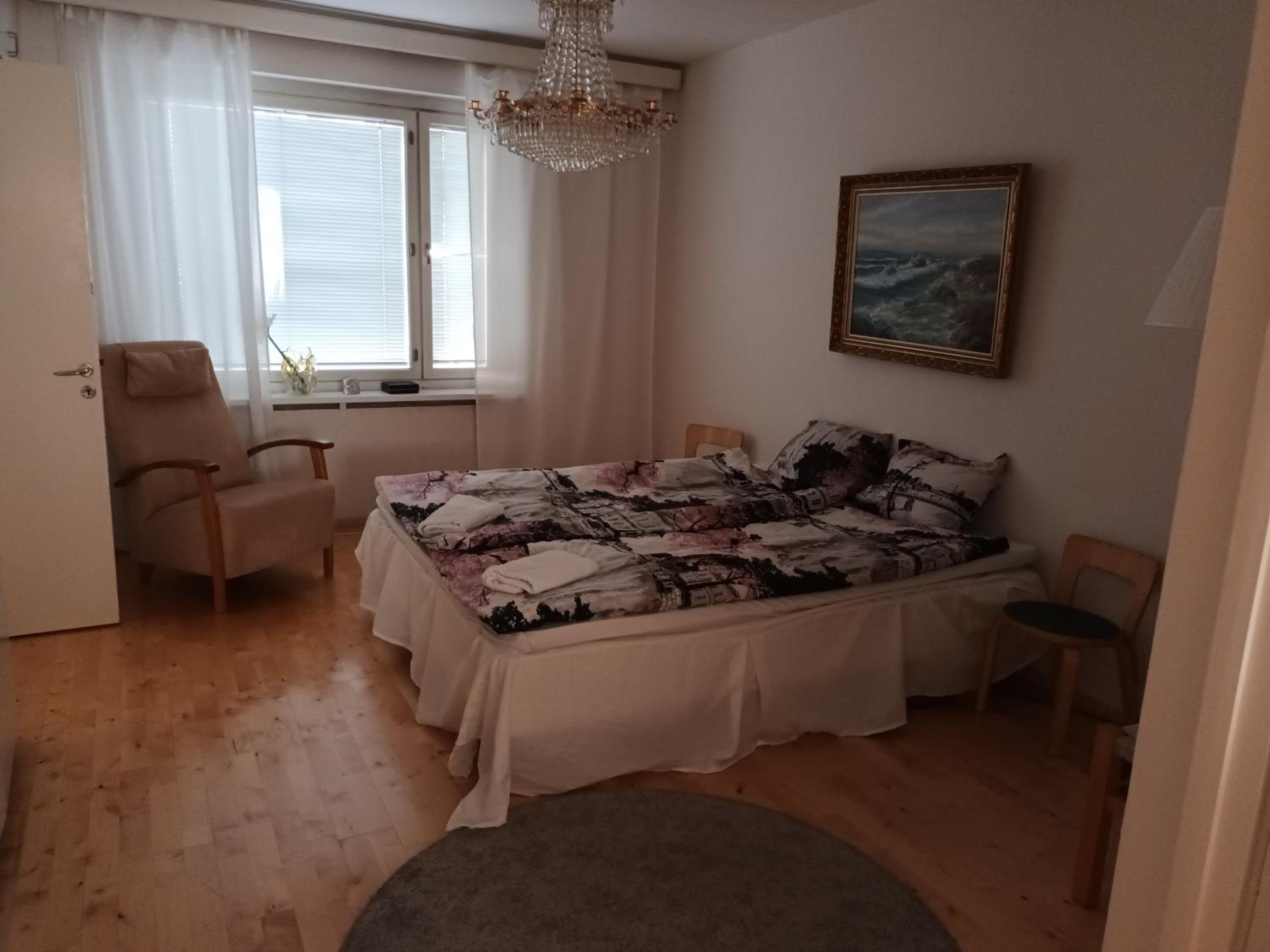 One-Bedroom Apartment - Photo 10