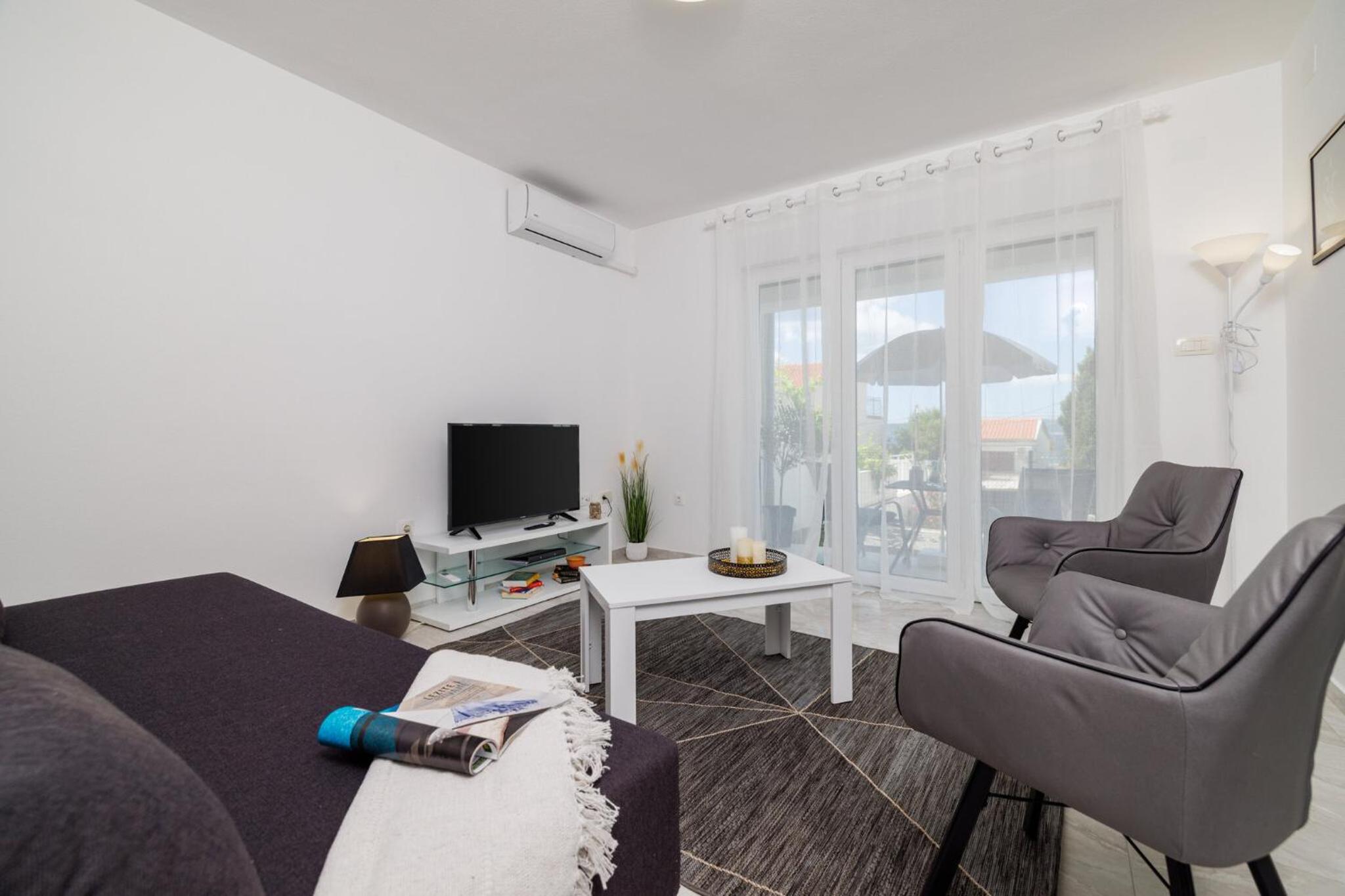 One-Bedroom Apartment with Sea View and Terrace