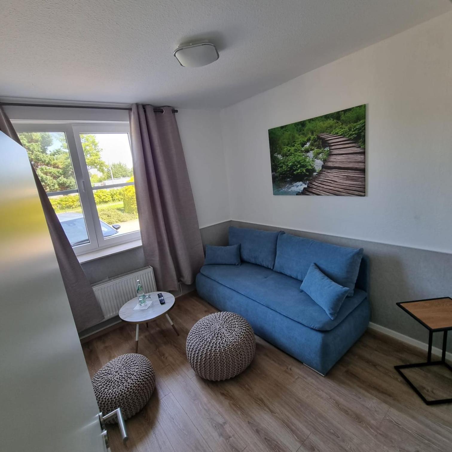 Standard Family Room - Photo 6