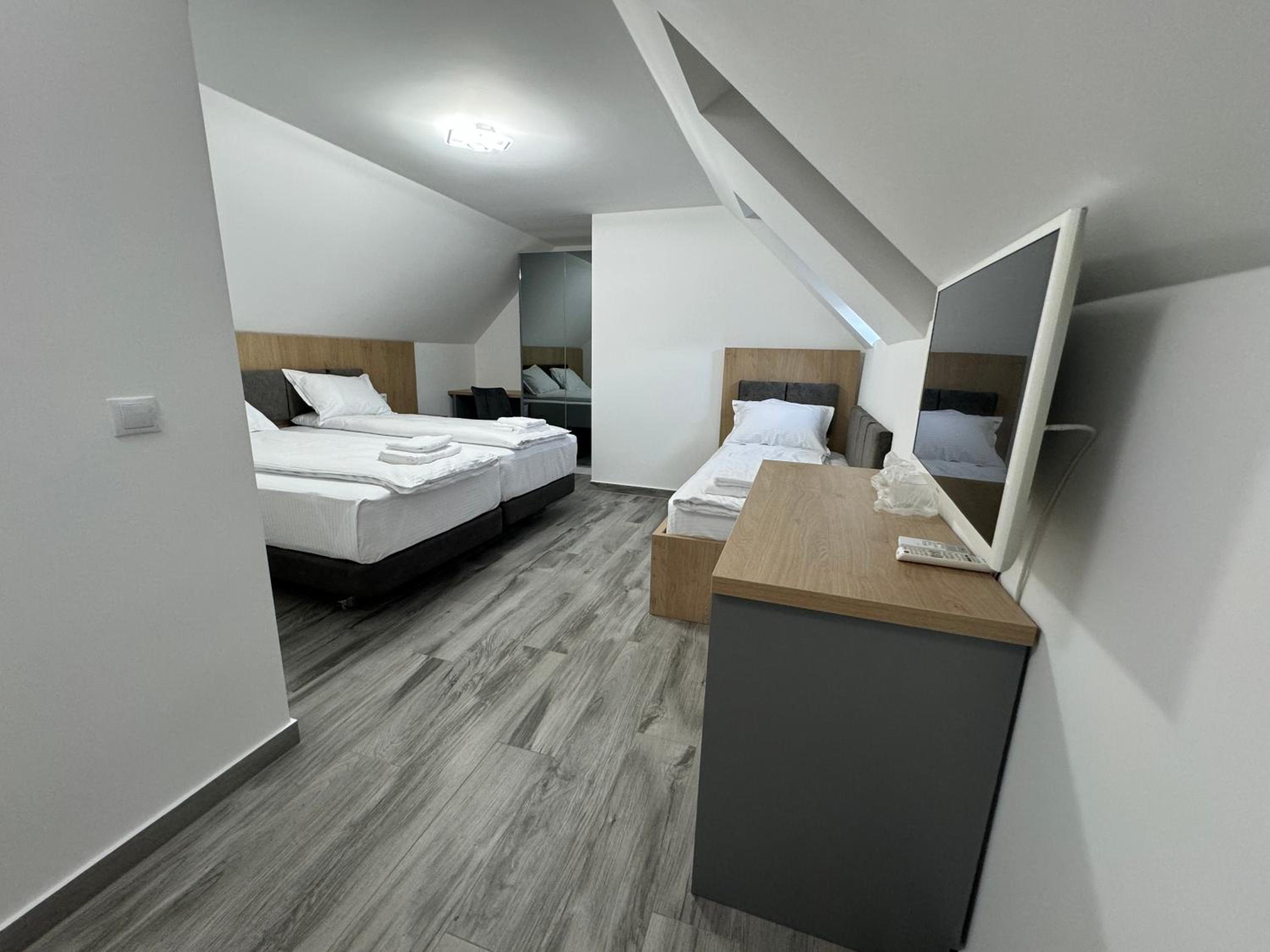 Triple Room photo 3