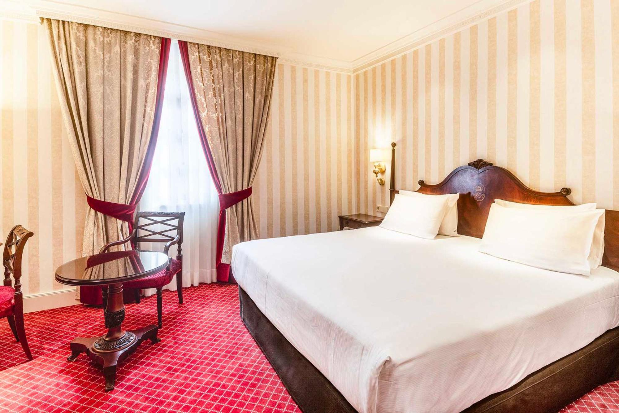 Deluxe Double or Twin Room - Photo 1