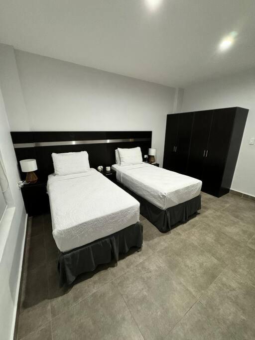 Villa photo 1