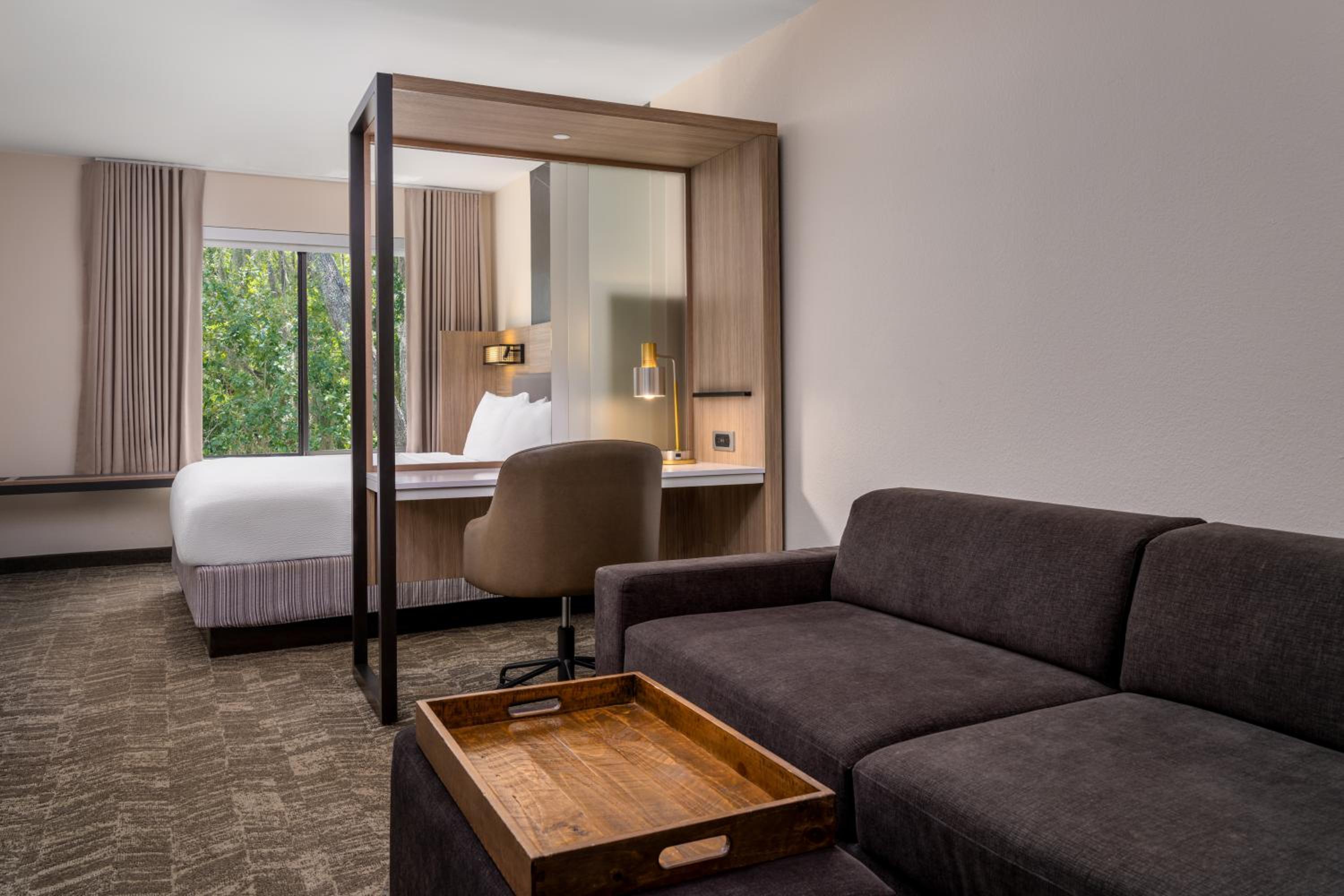 King Studio with Sofa Bed - Photo 2