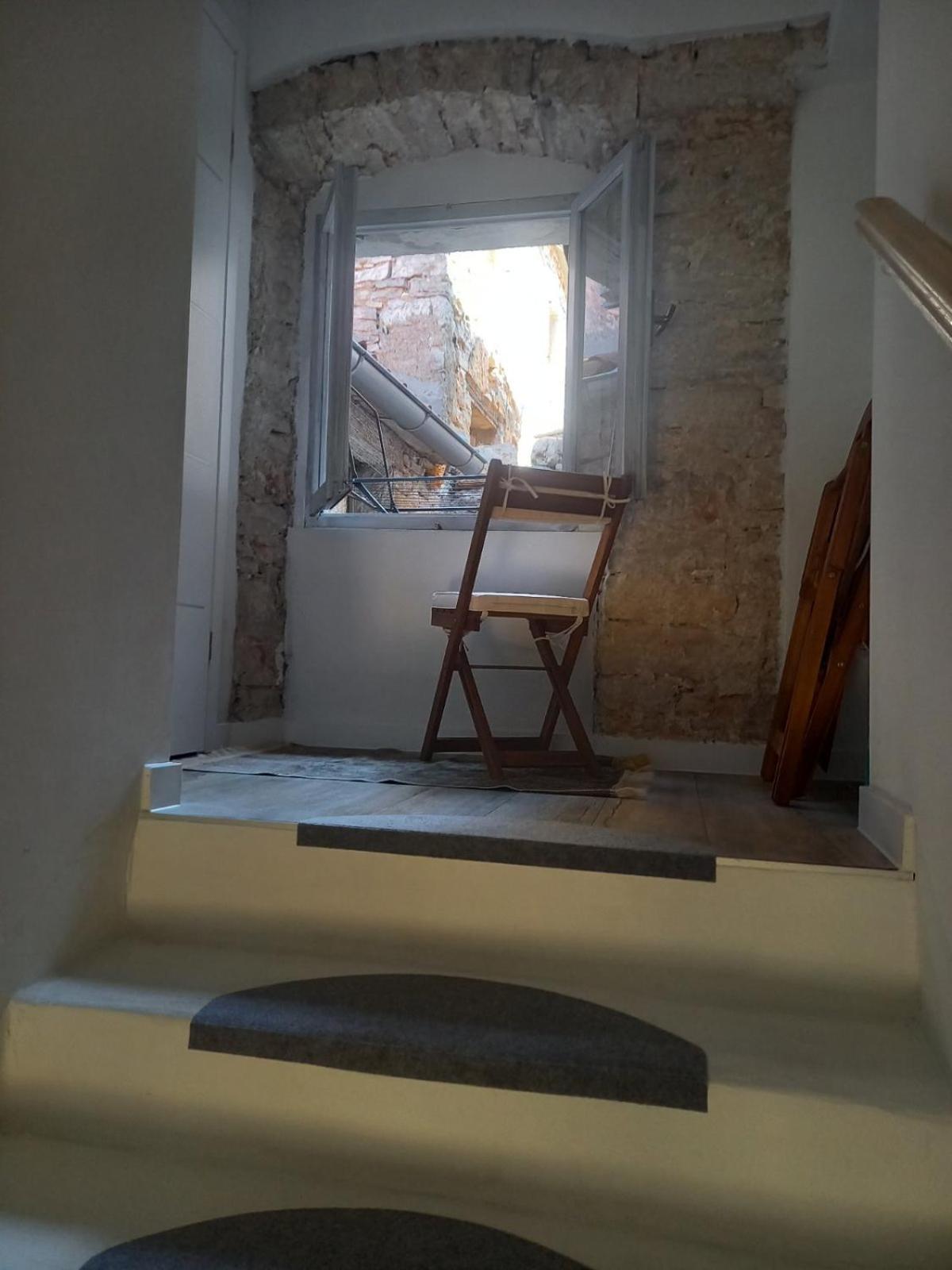 Studio Apartment with King Bed photo 2