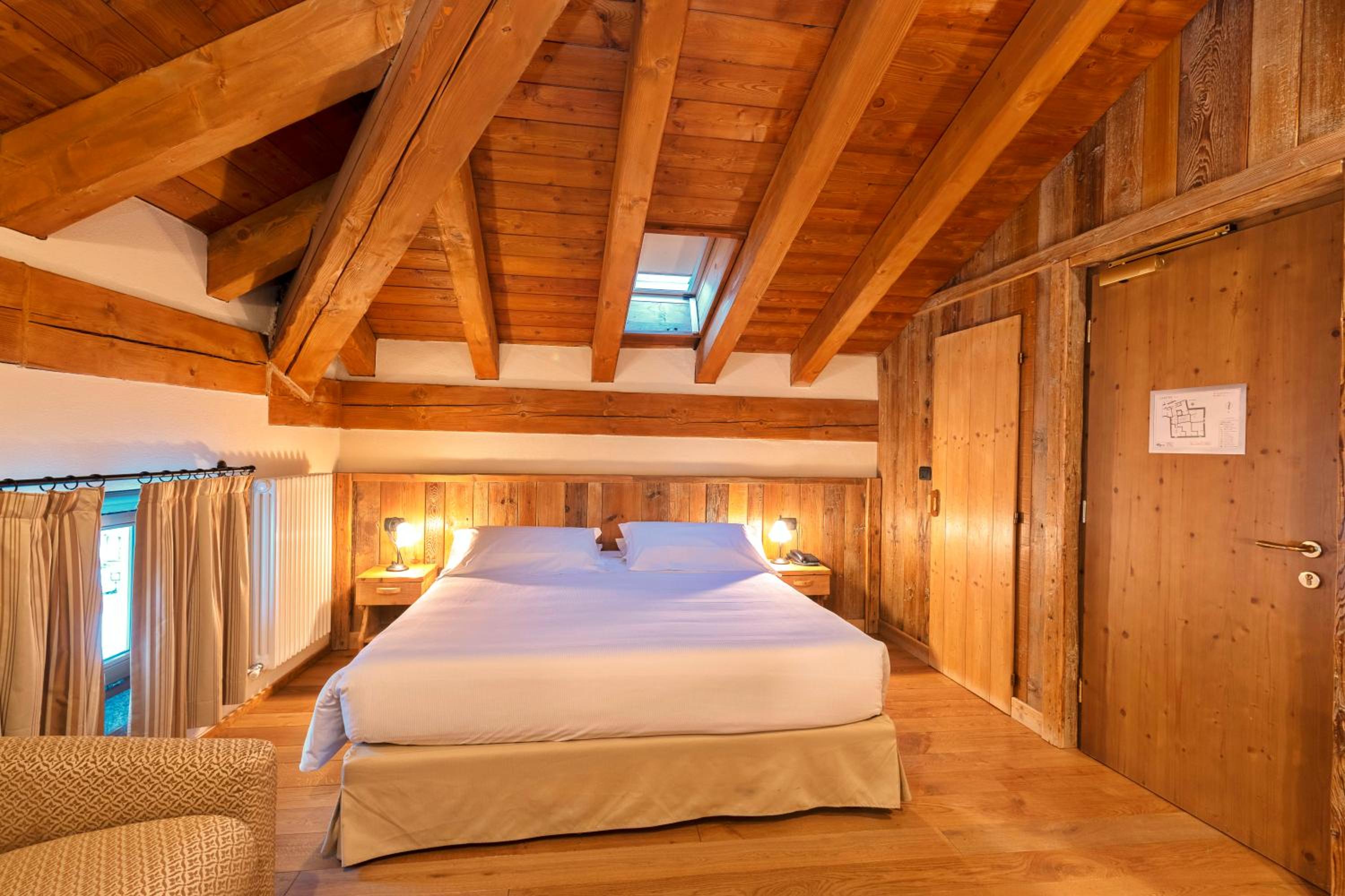 Superior Double Room - Photo 4