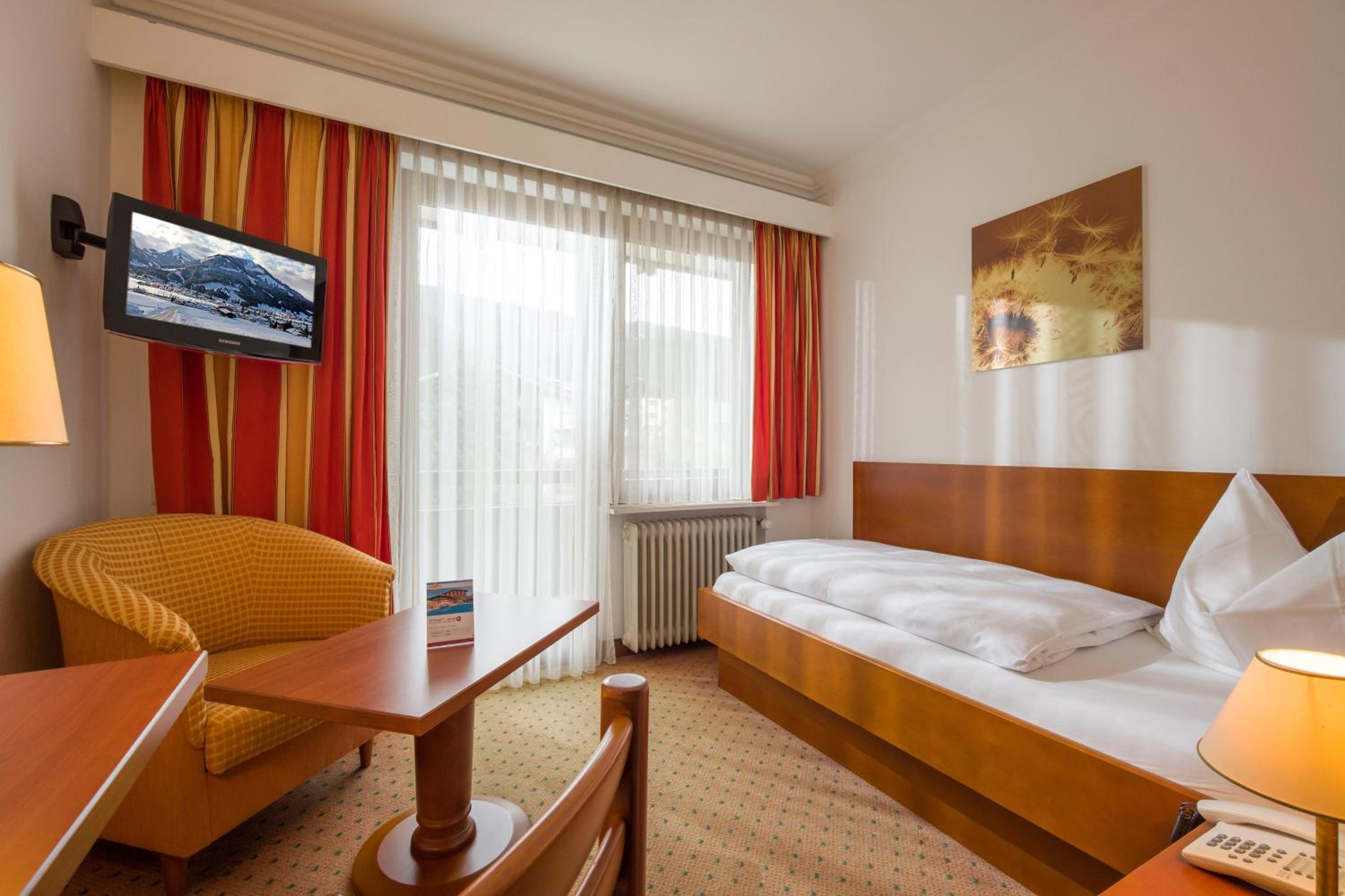Economy Single Room