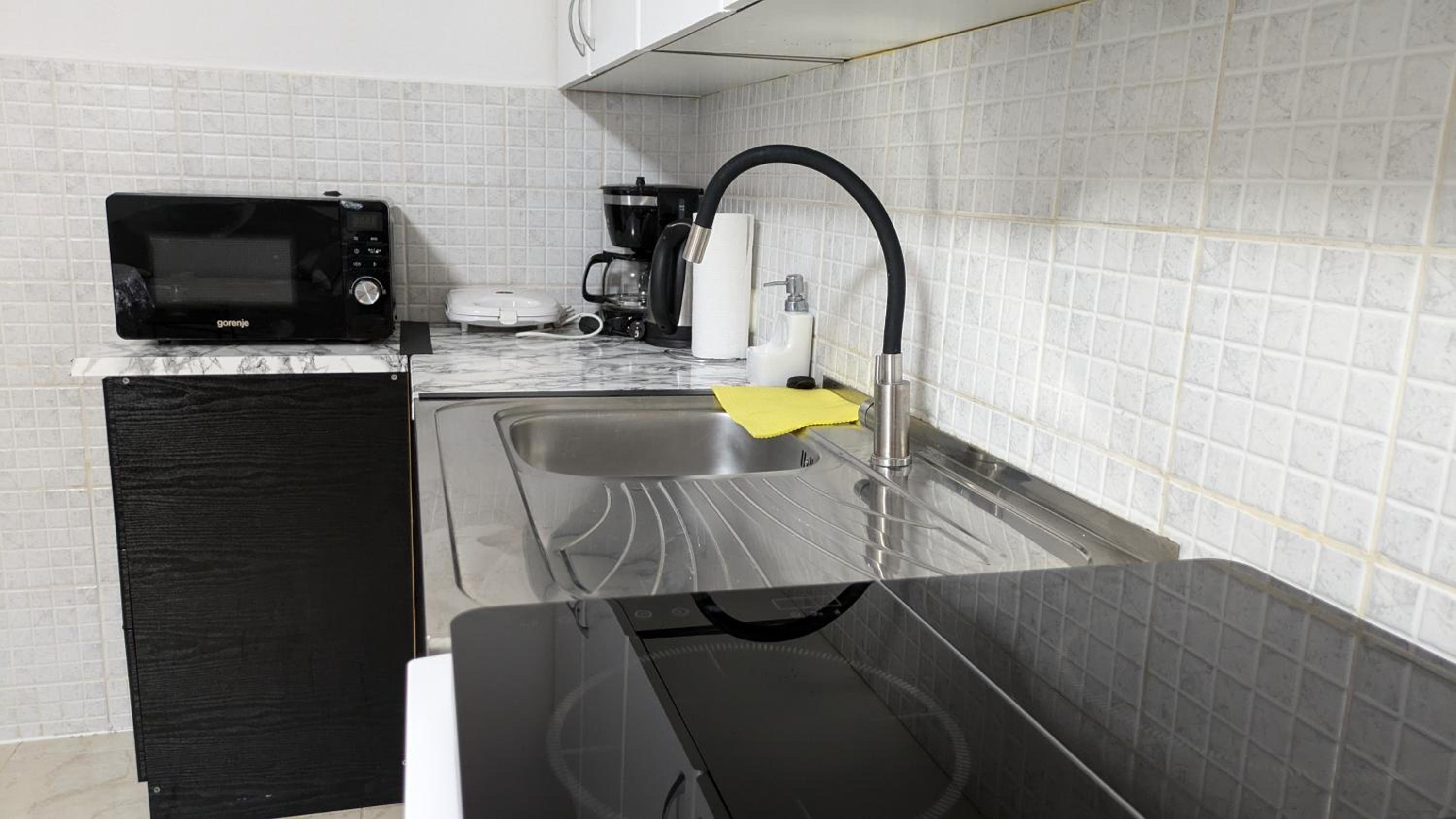 Two-Bedroom Apartment - Photo 16