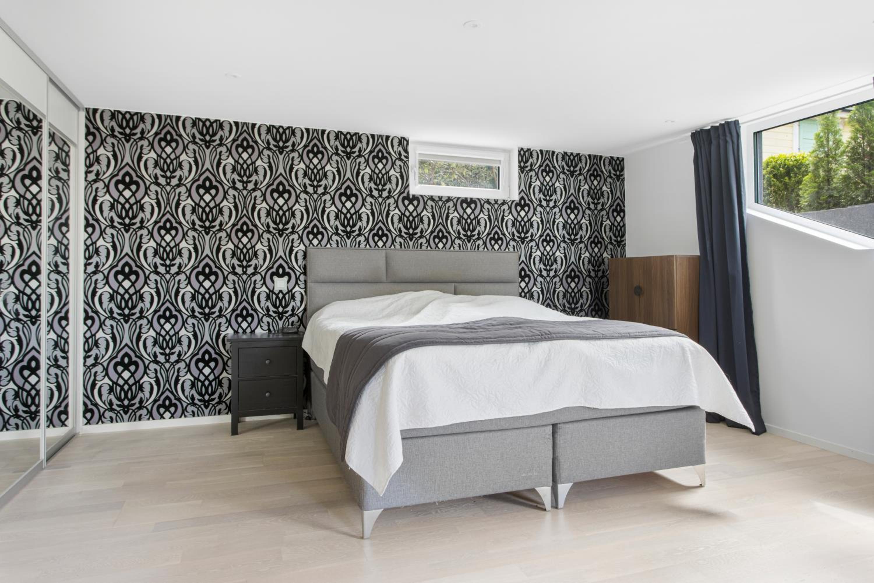 Villa photo 1