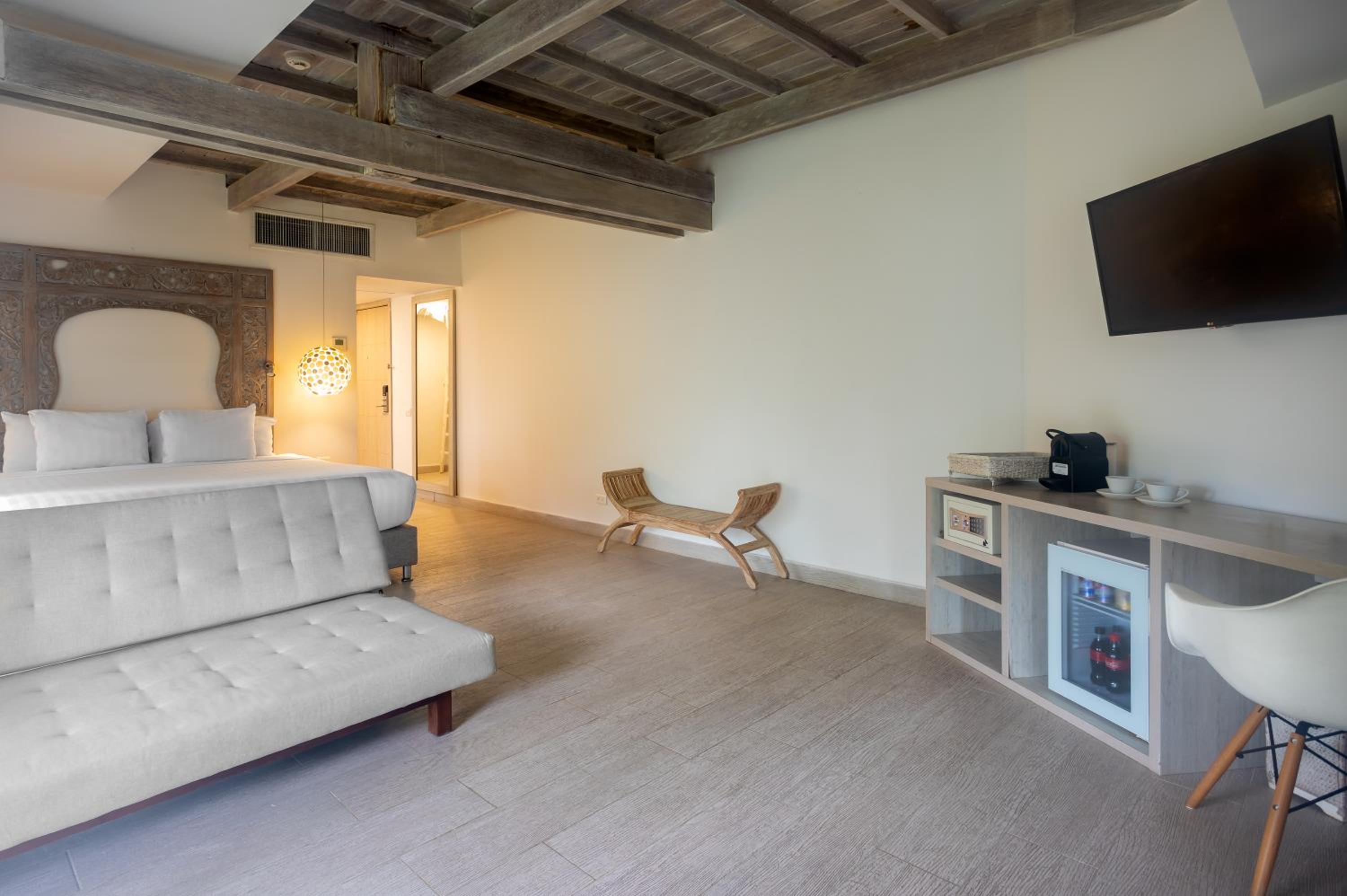 King Suite photo 2