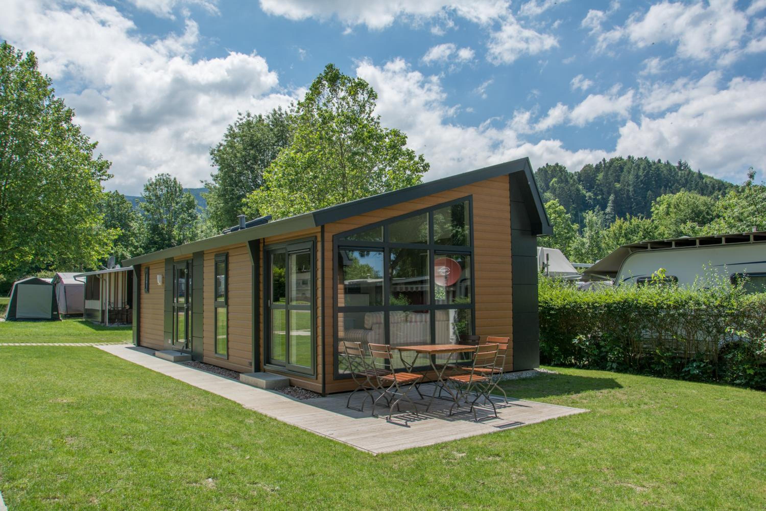 Mobile Home photo 3