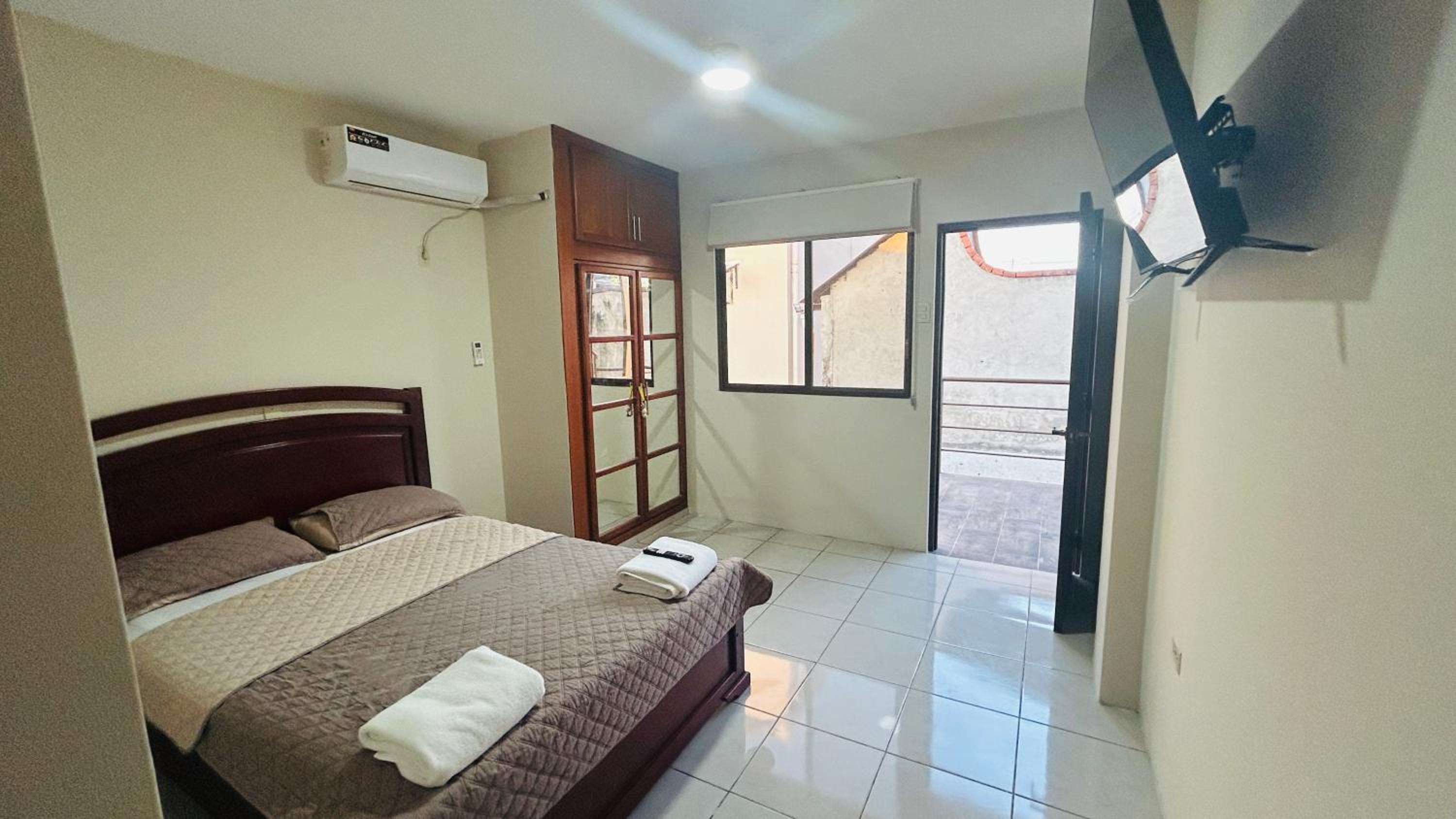 Double Room with Private Bathroom photo 3