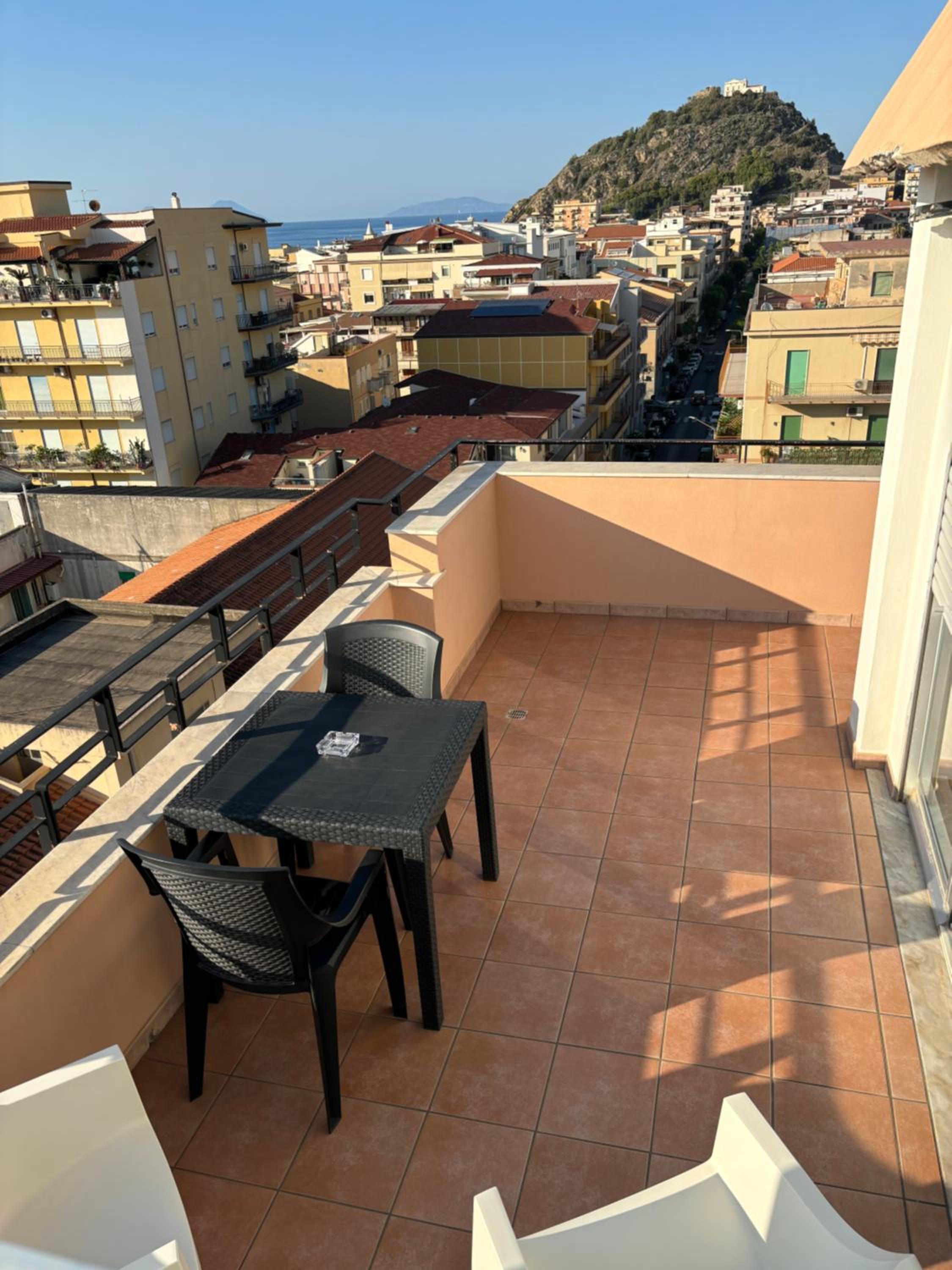 Studio Apartment with Sea View - Photo 4