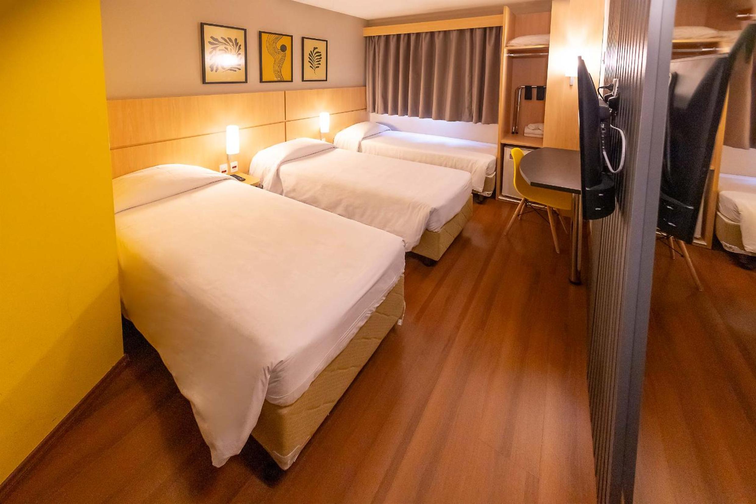 Standard Triple Room - Photo 1