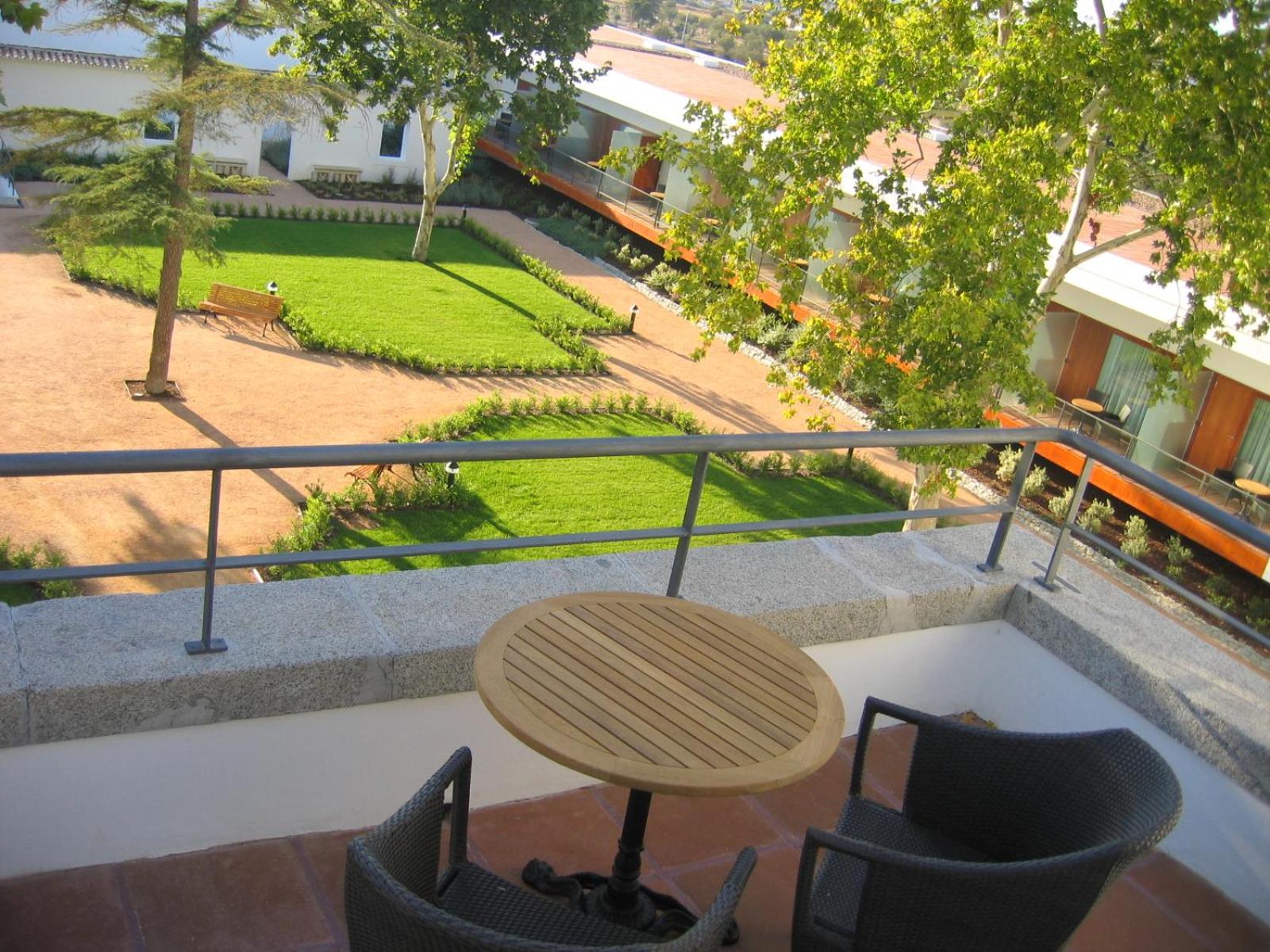 Family Room With Evora Experience Package photo 3