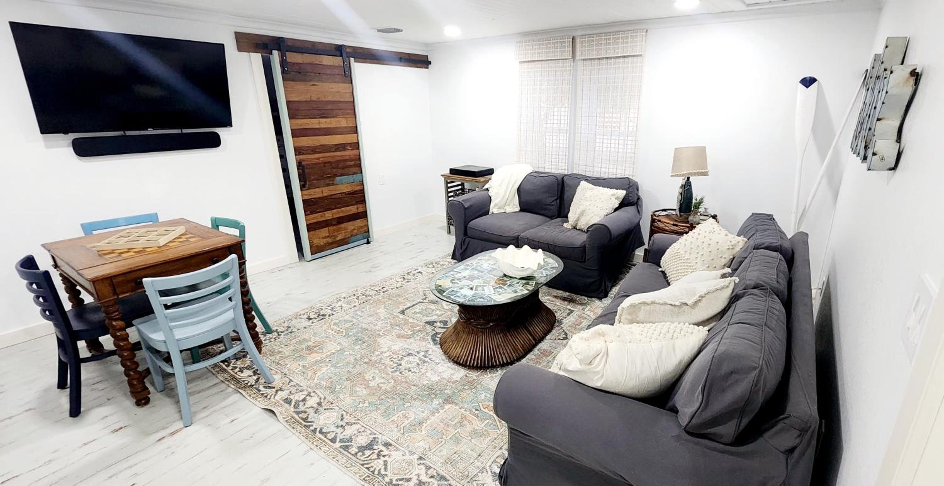 Three-Bedroom House photo 2