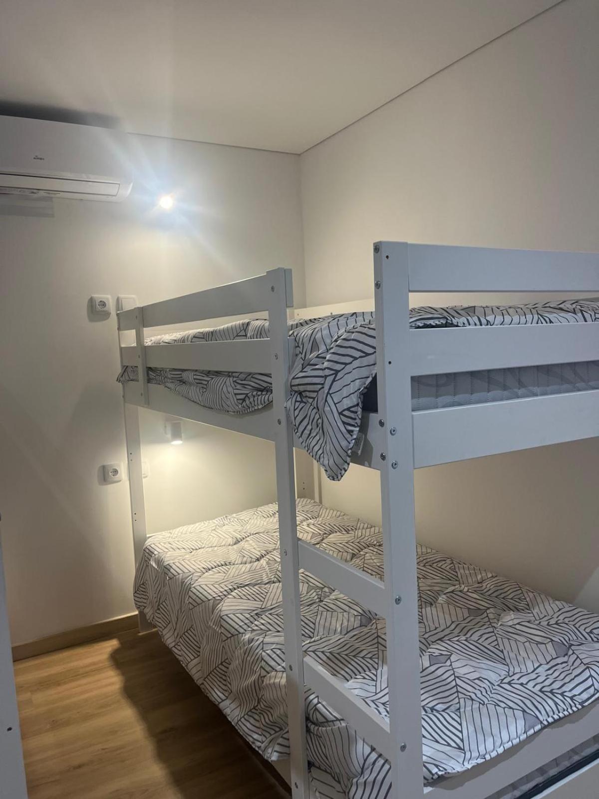 Single Bed in 6-Bed Dormitory Room photo 1