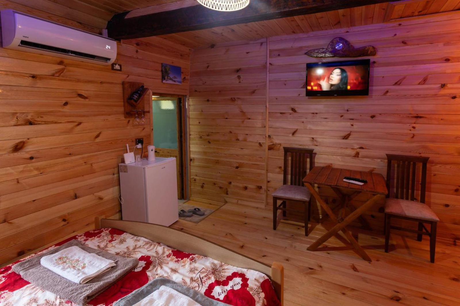 Basic Triple Room photo 3