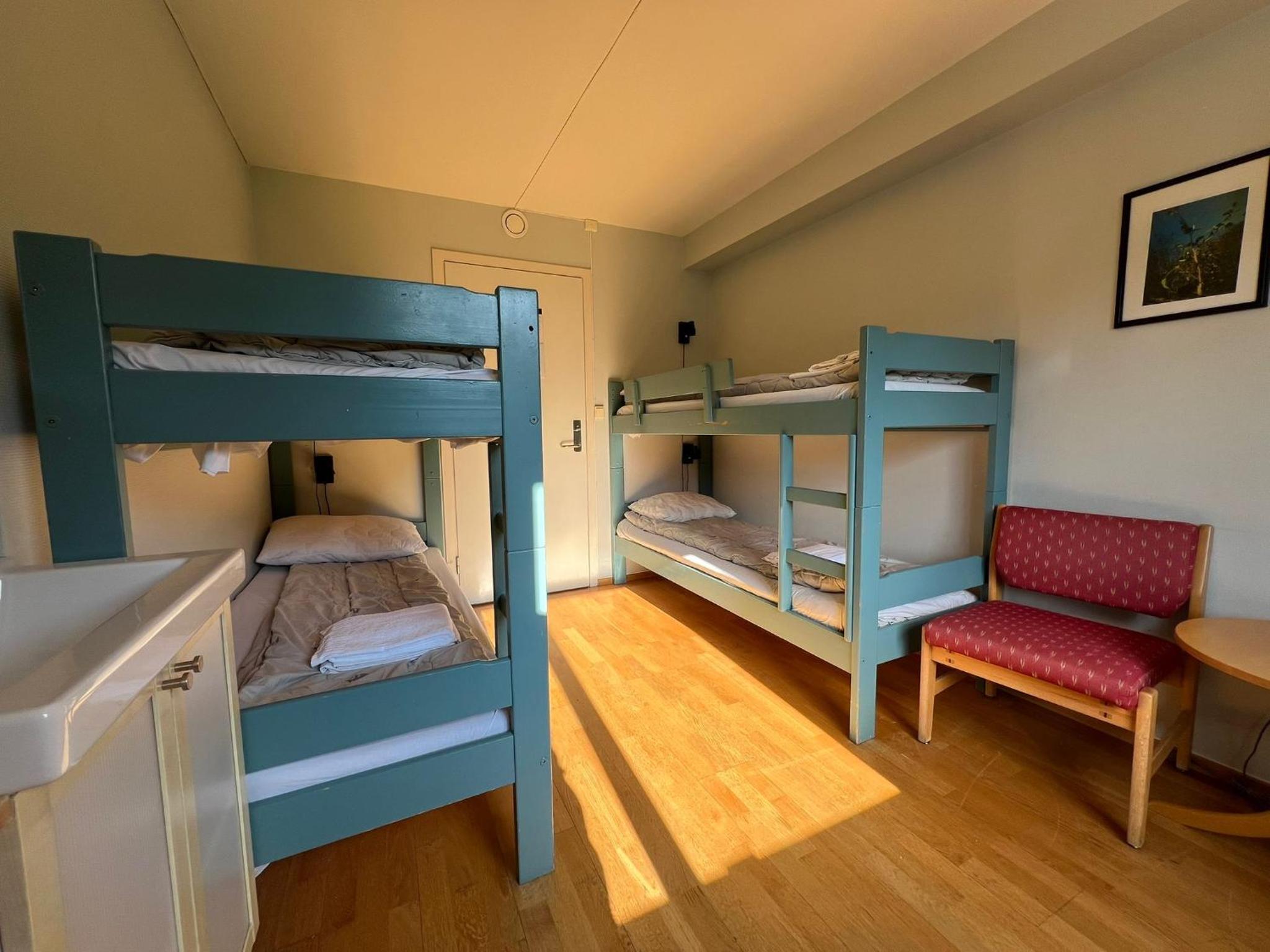 Quadruple Room with Shared Bathroom photo 3