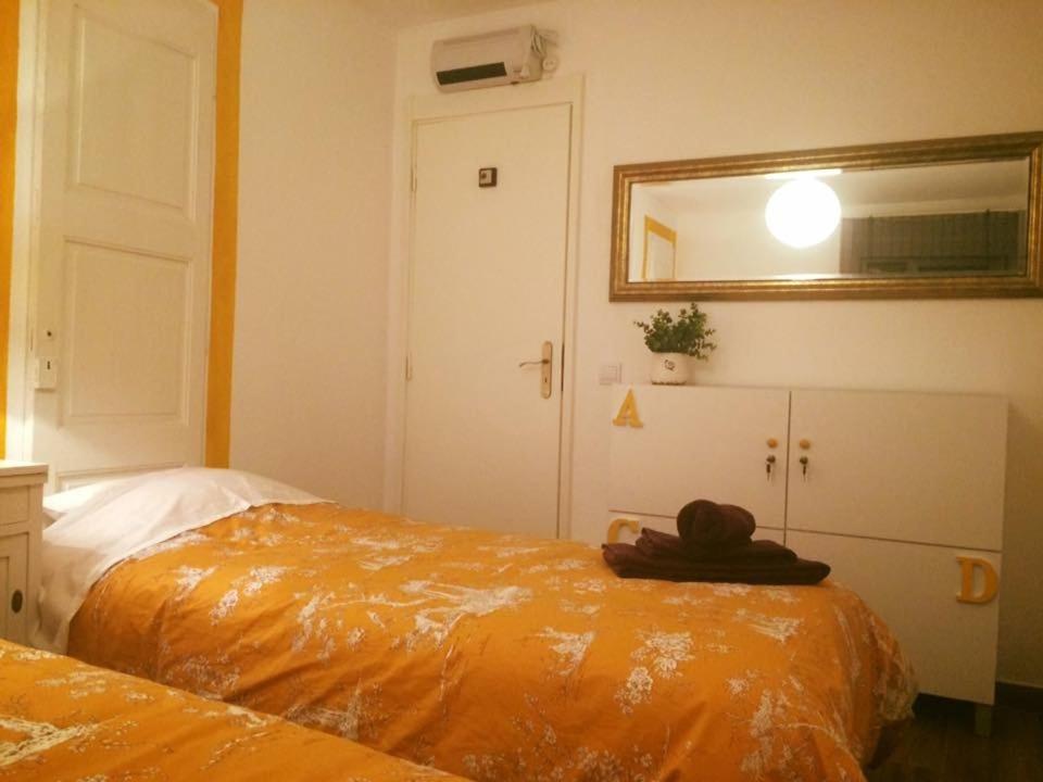 Single Bed in Dormitory Room photo 1