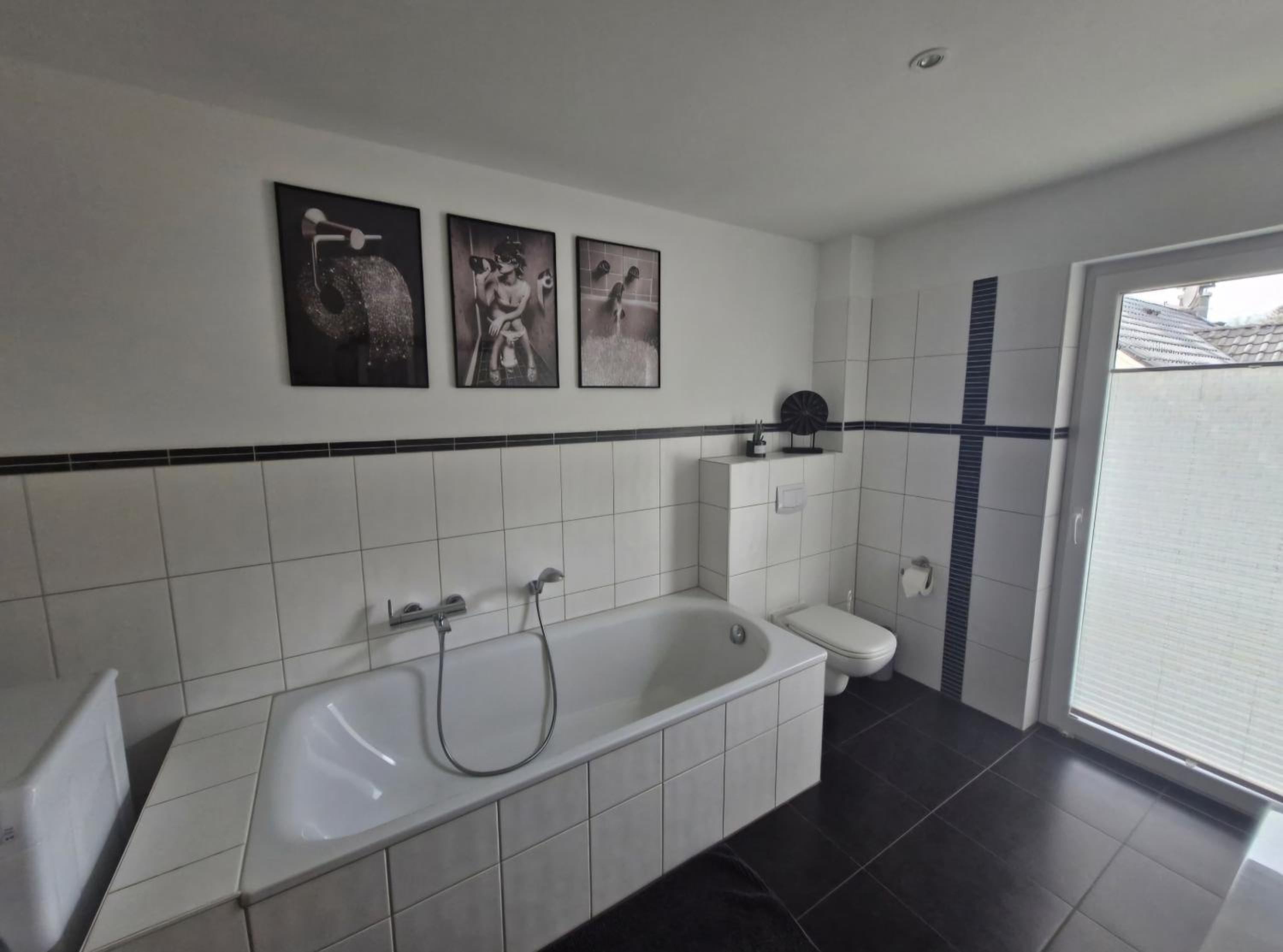Three-Bedroom Apartment - Photo 15