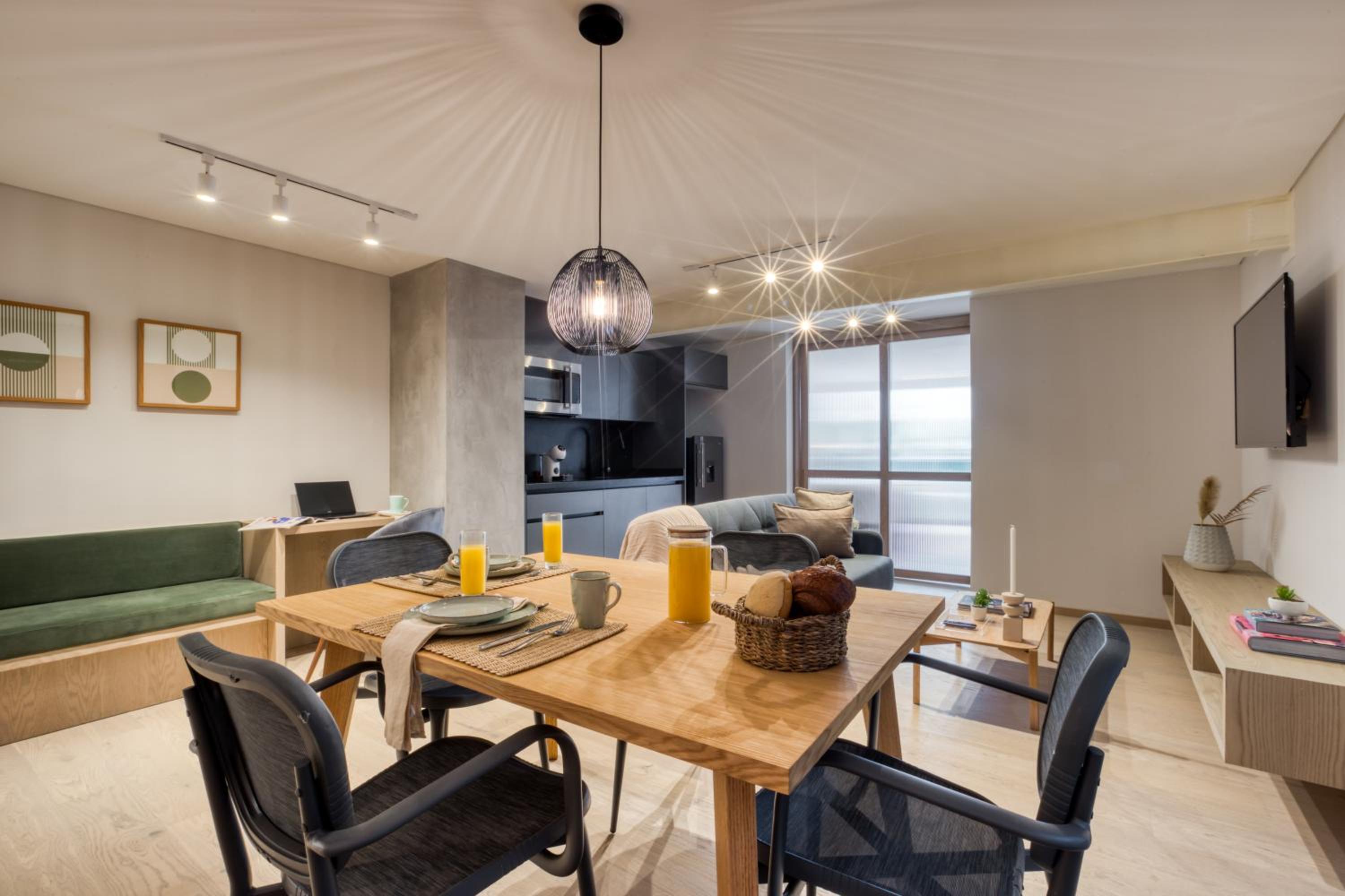 Superior Apartment with Balcony - Photo 3