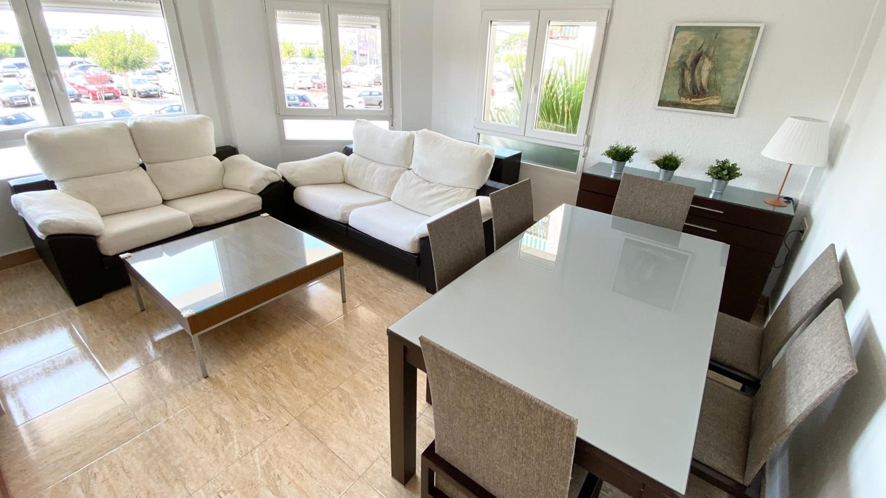Apartamento de Cuatro Habitaciones