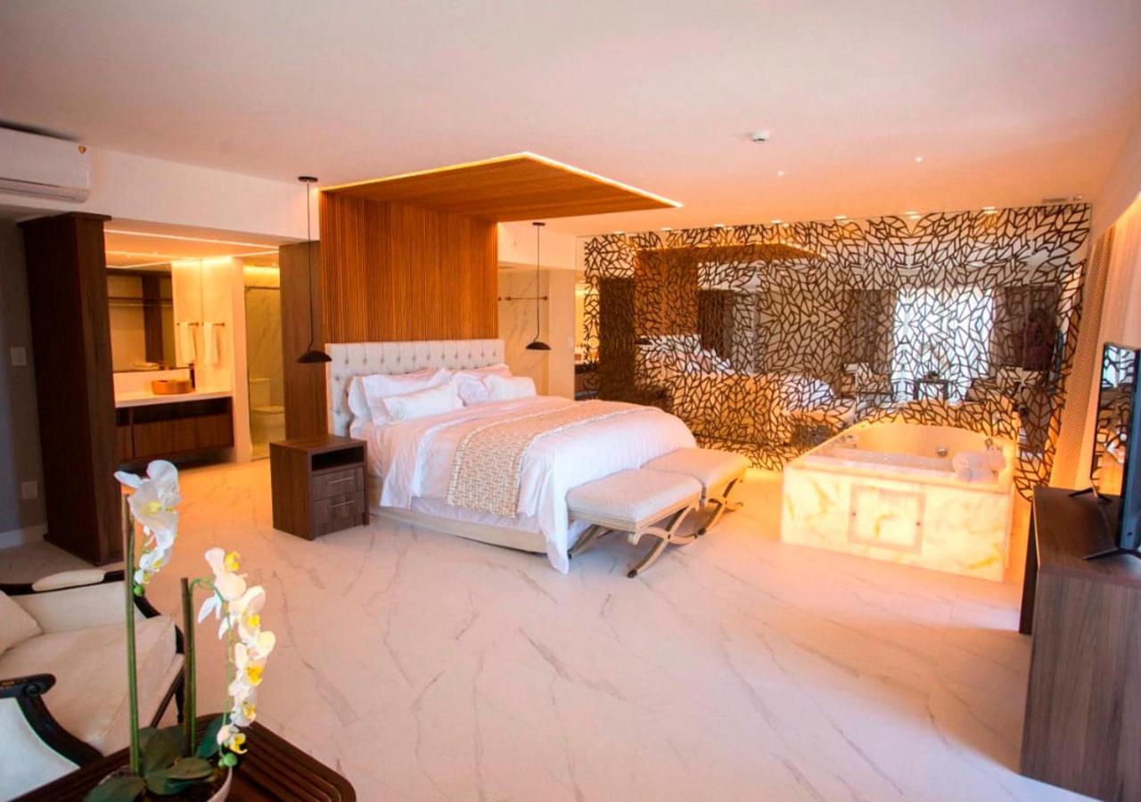 Presidential Suite - Photo 3