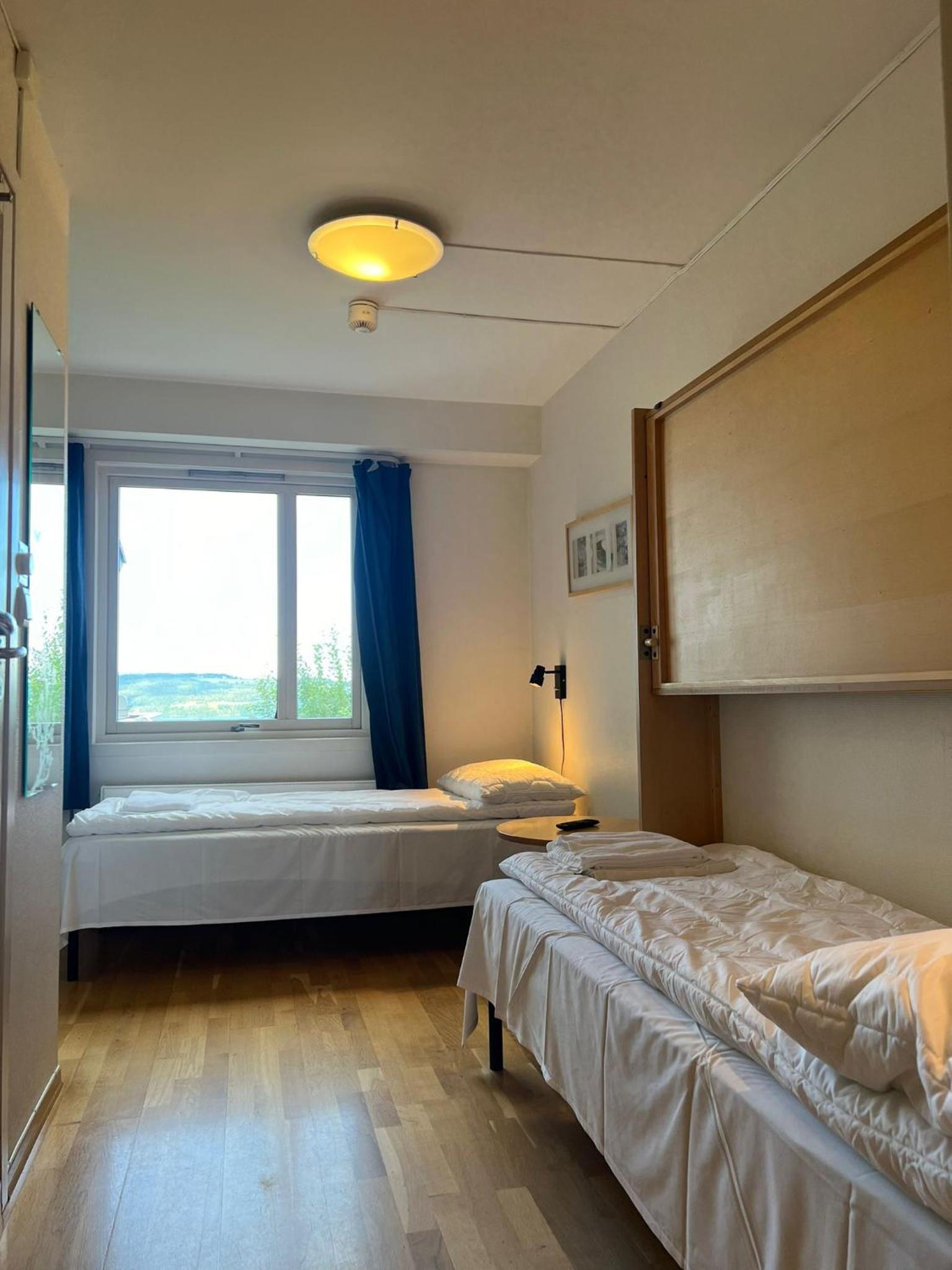 Twin Room with Shared Bathroom photo 1