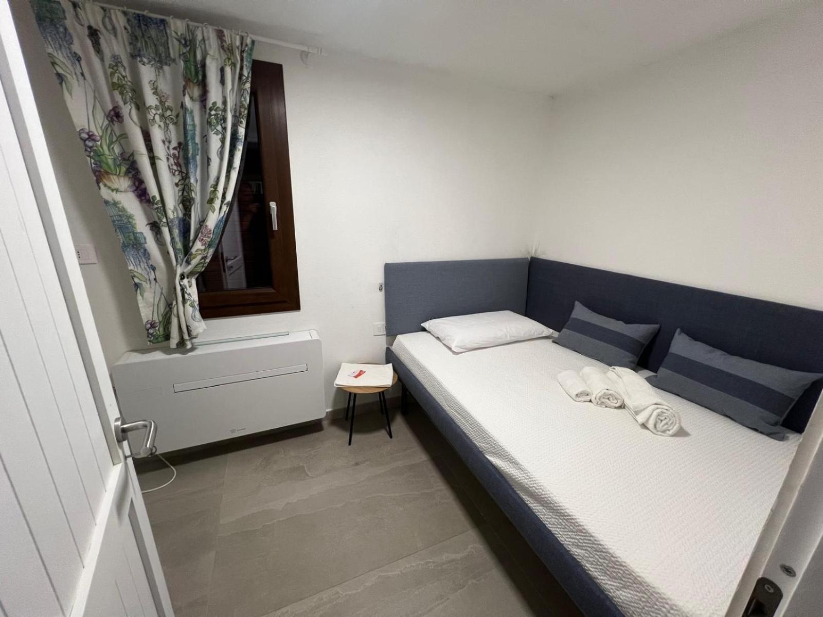 Studio Apartment photo 2