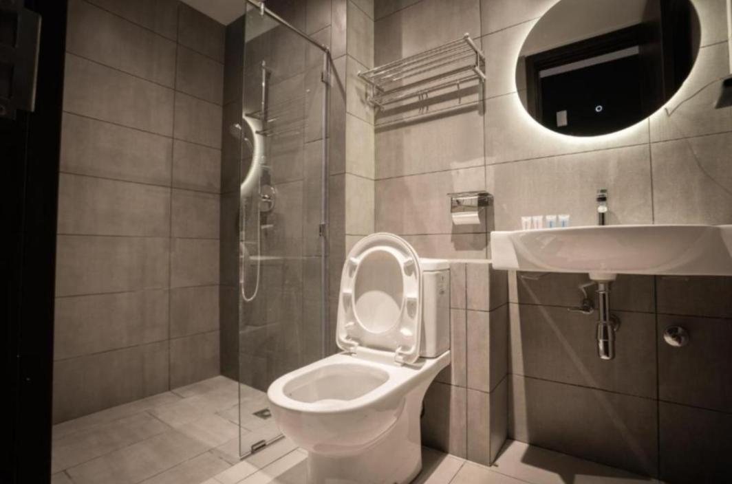 Studio Apartment with One Double Bed