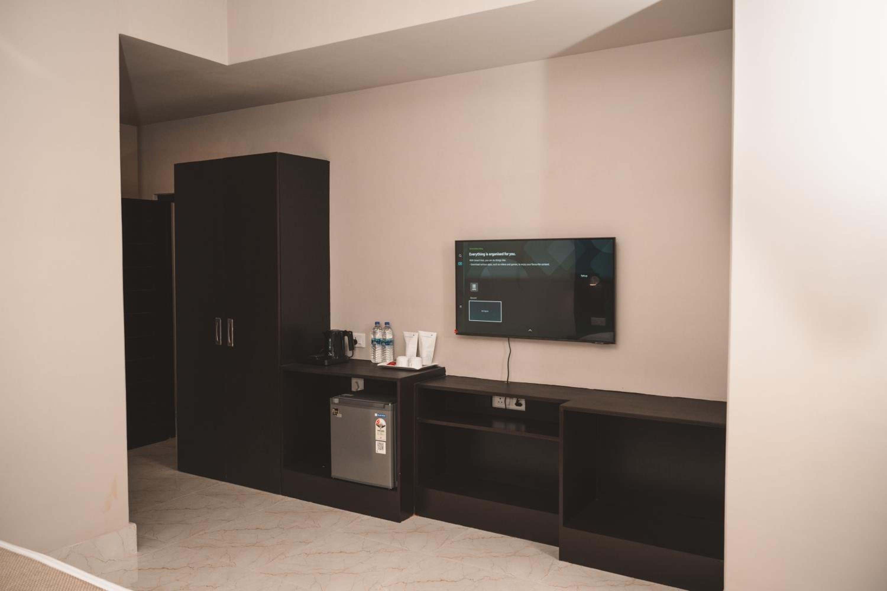 Suite with Pool View