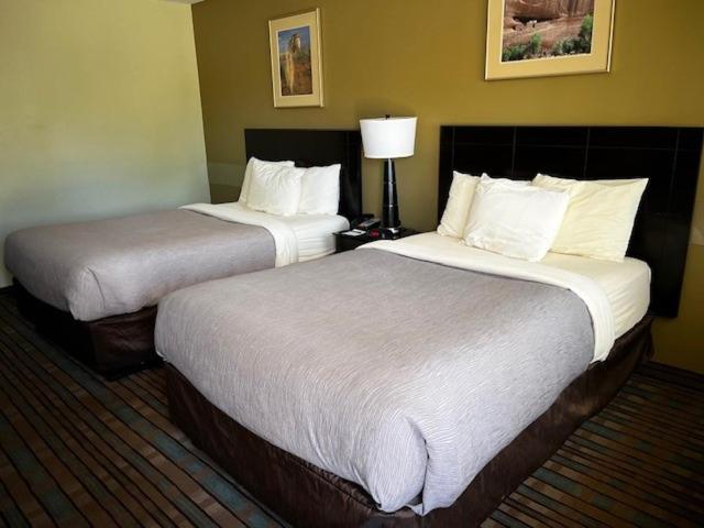Double Room - Photo 8