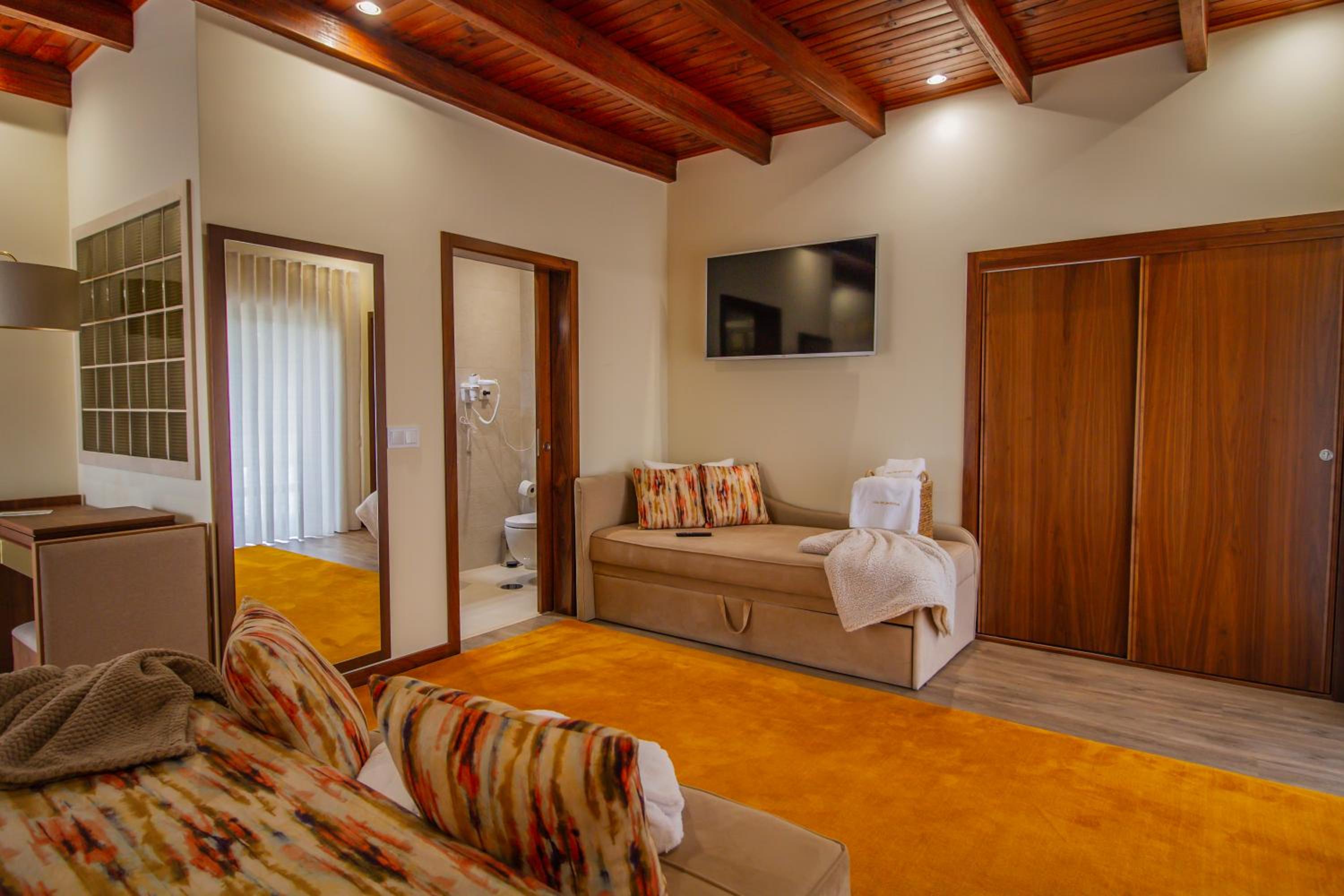 One-Bedroom House photo 2