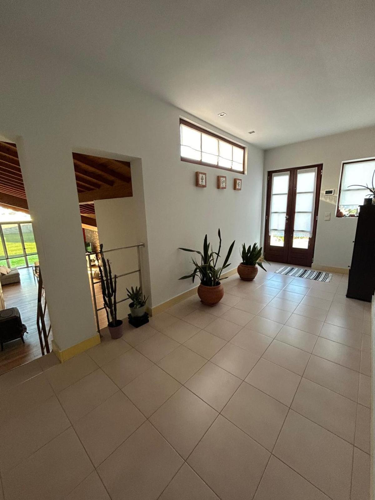 Four-Bedroom House photo 3