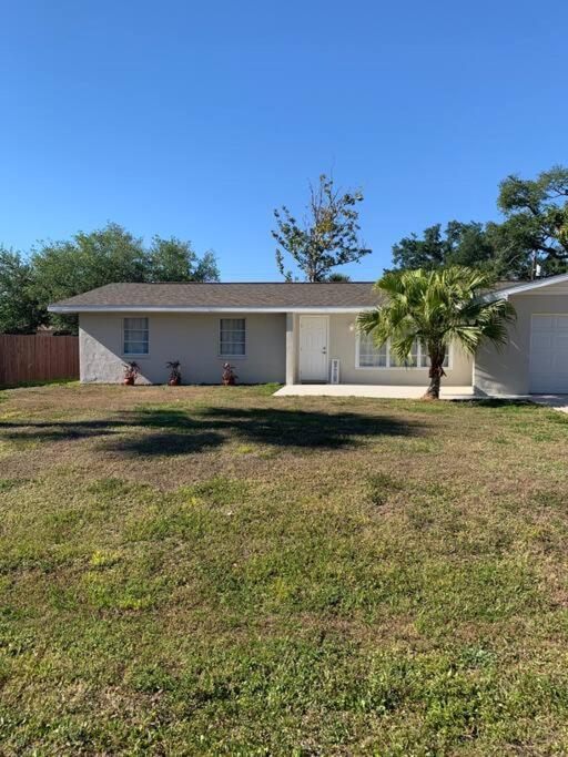 Three-Bedroom House photo 2