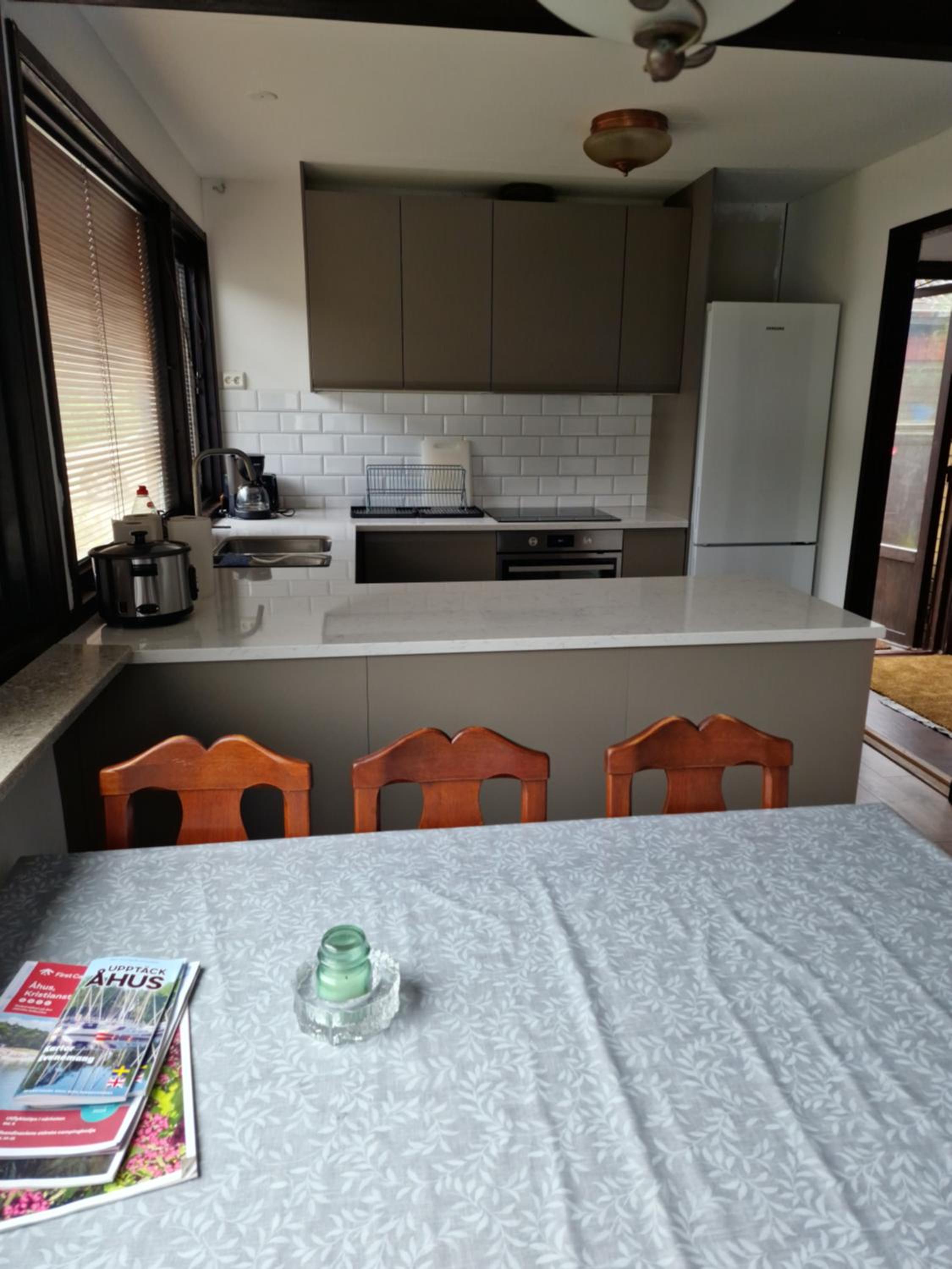 Three-Bedroom House - Photo 36