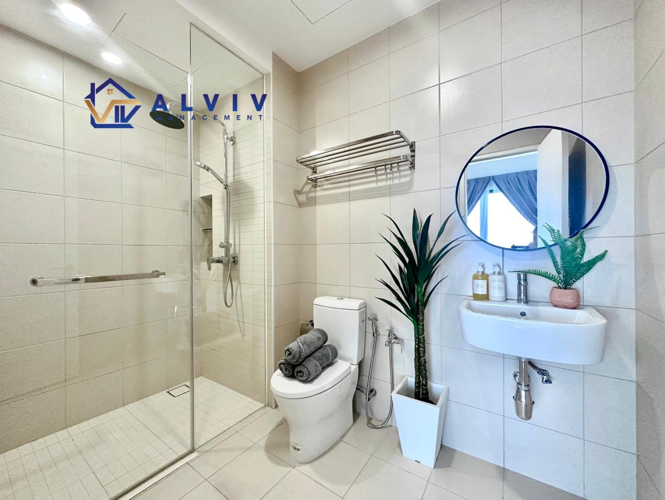 Three-Bedroom Apartment - Photo 39