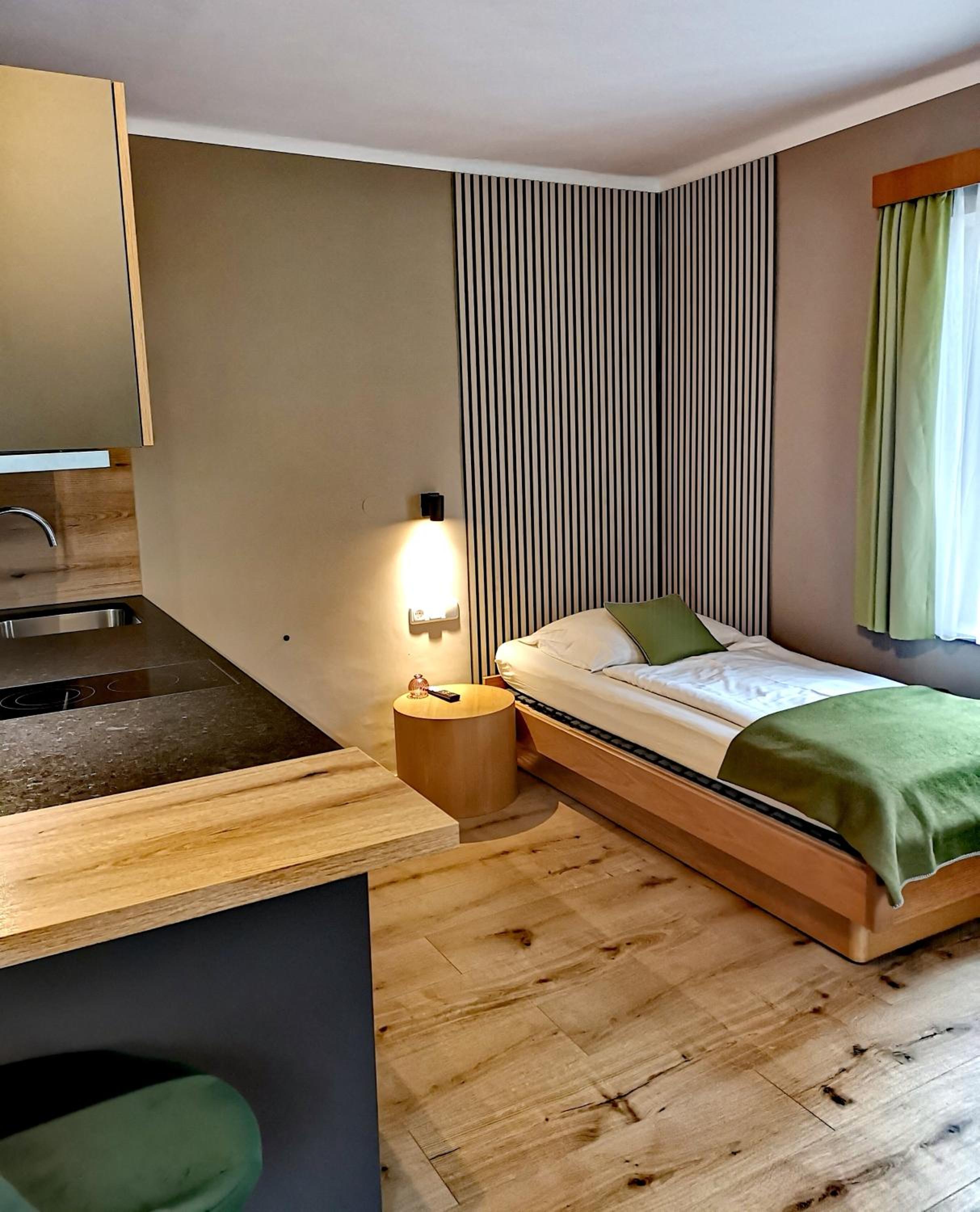 Studio Apartment photo 1
