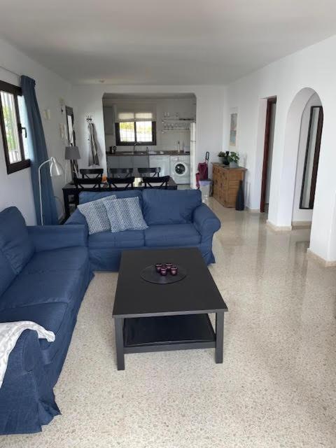 Apartamento de Dos Habitaciones con Terraza