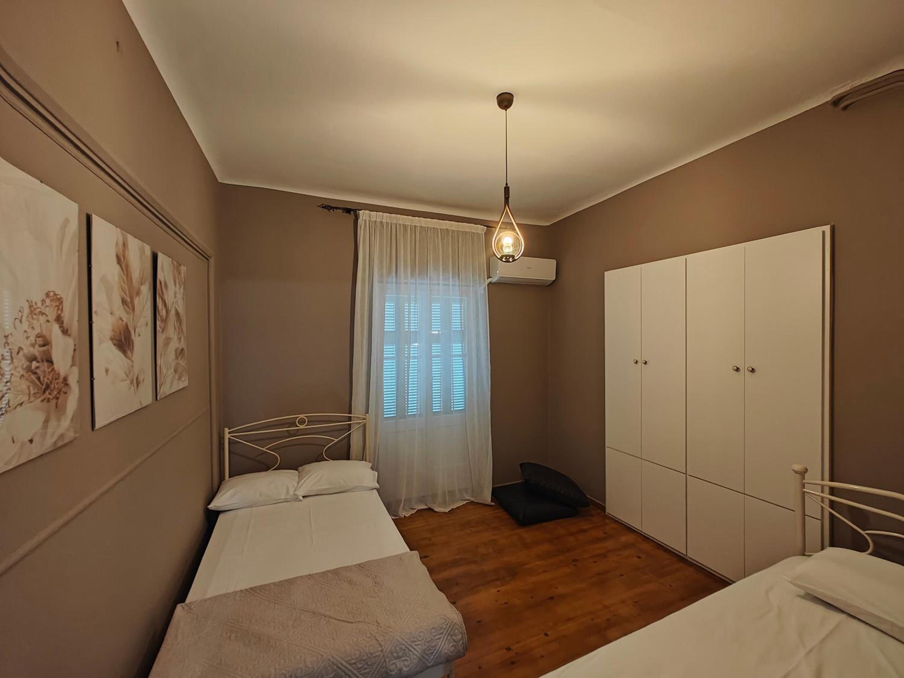 Two-Bedroom House photo 2