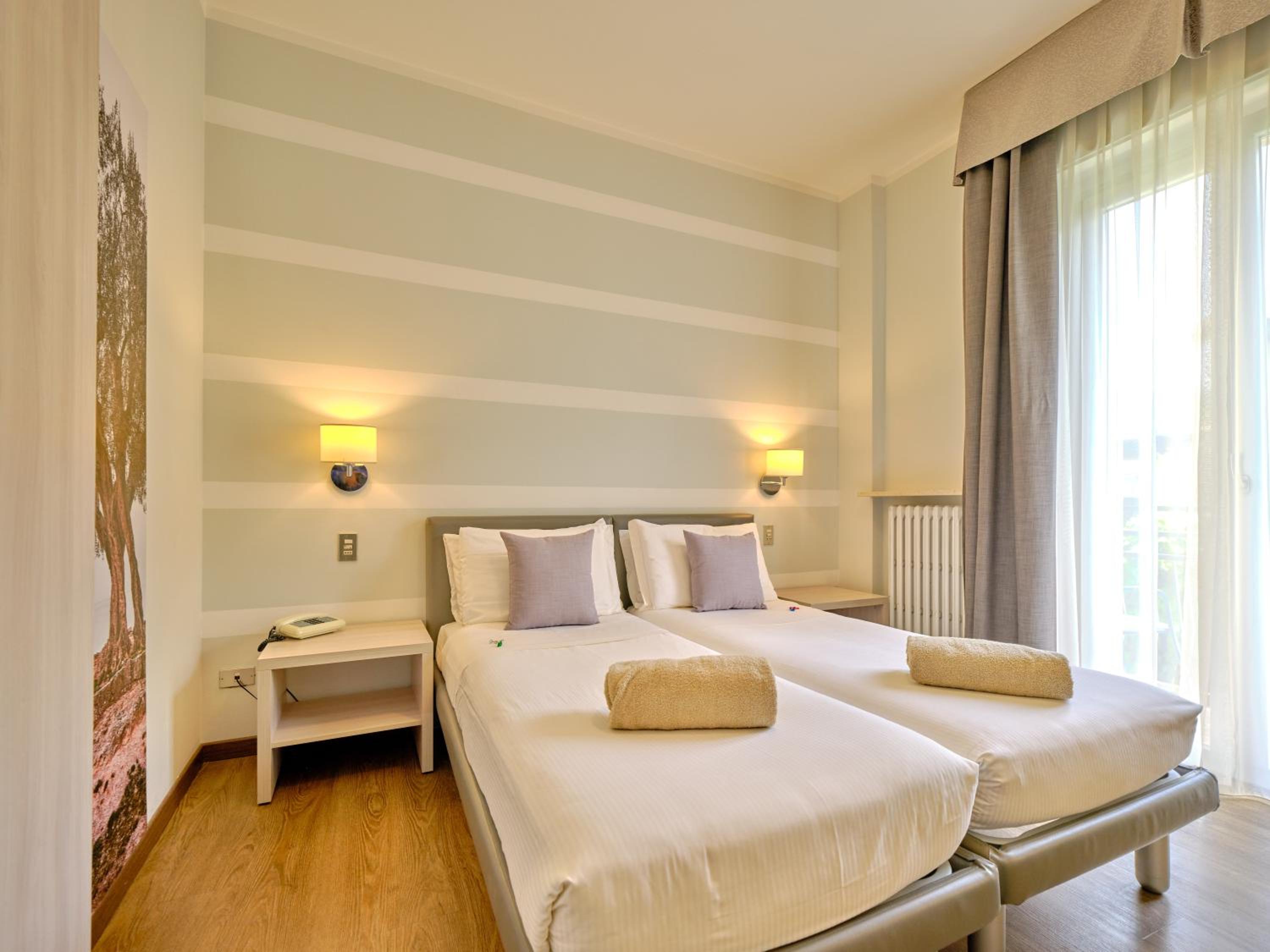 Classic Double or Twin Room photo 2