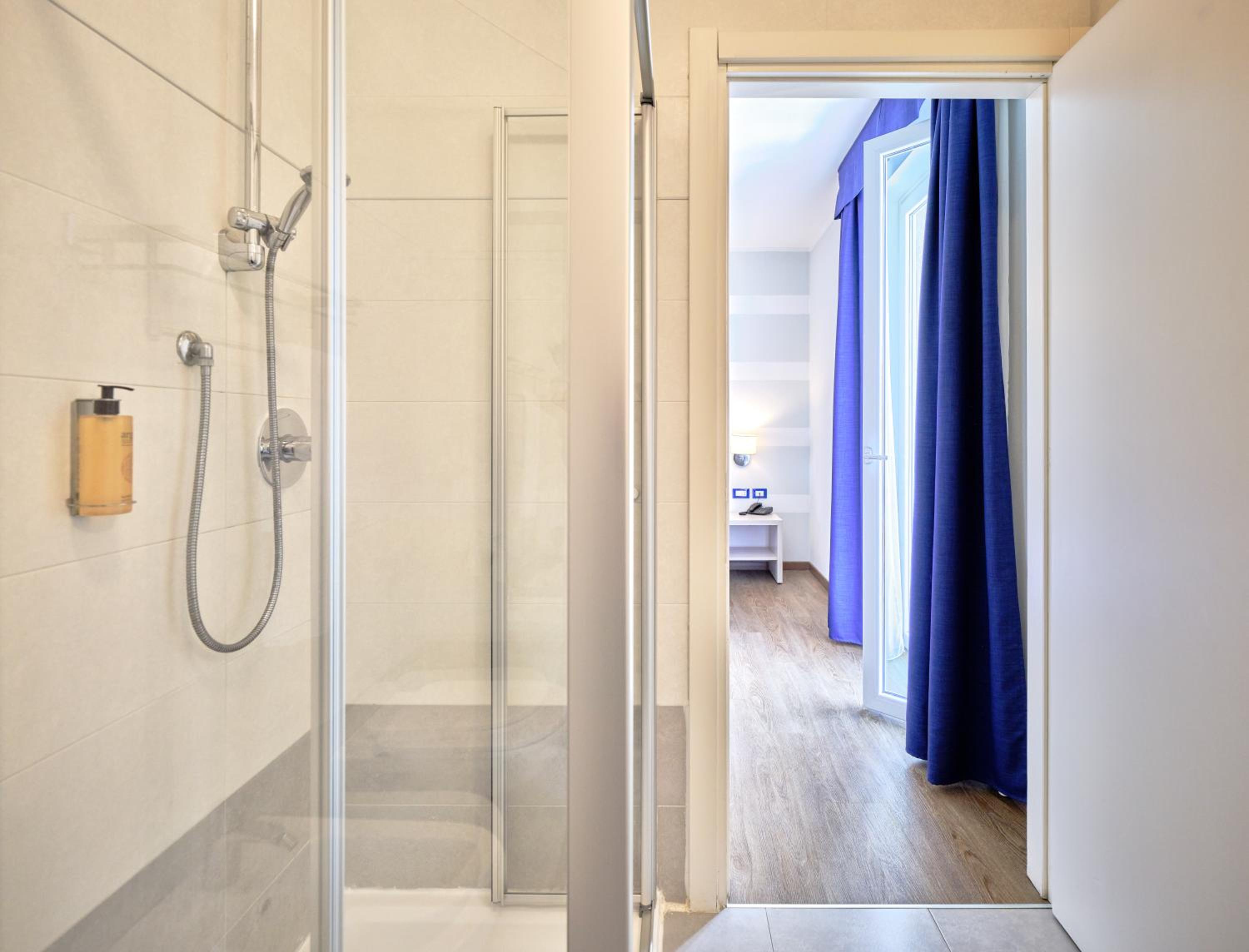 Superior Double or Twin Room - Photo 3