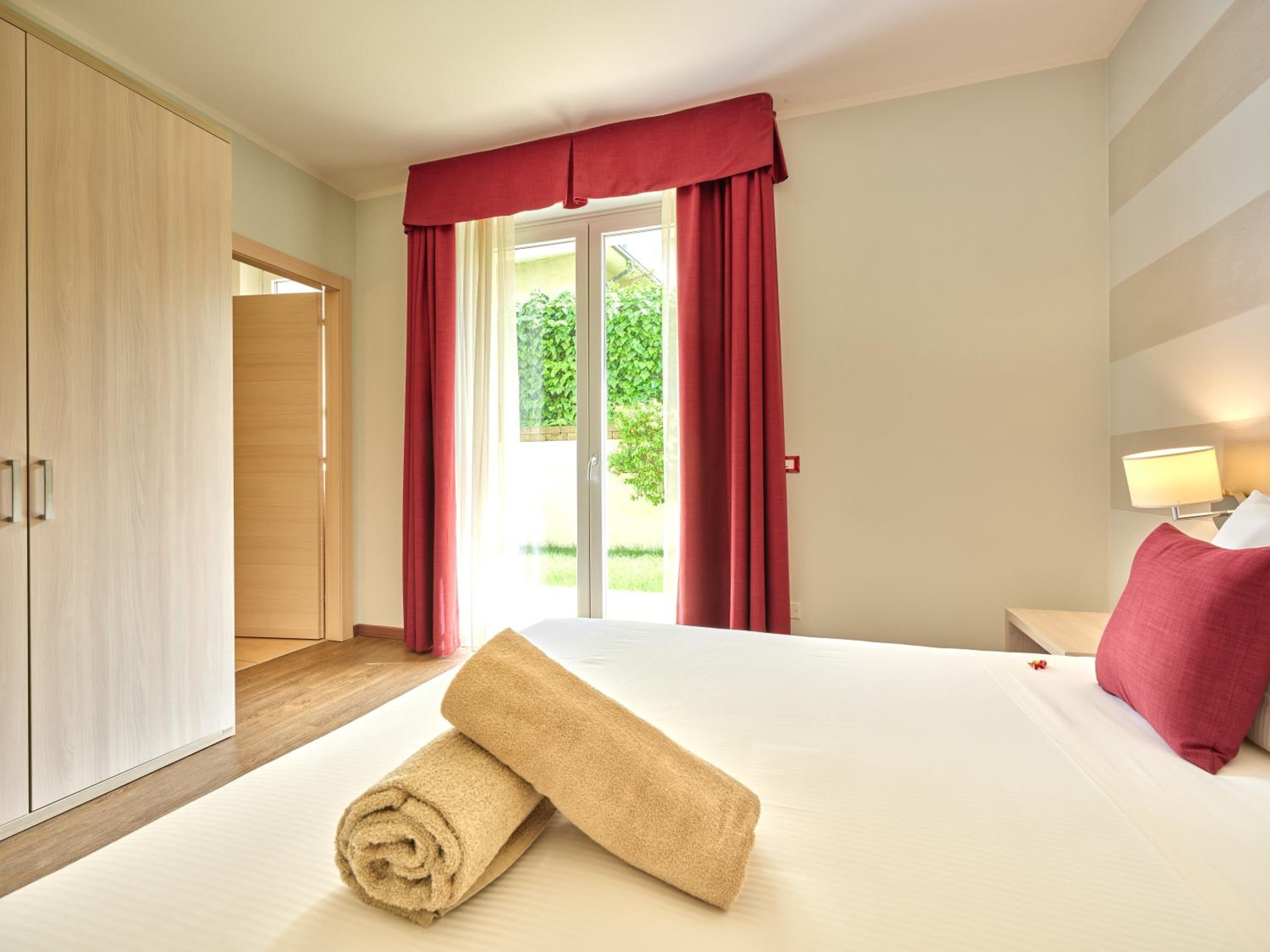 Deluxe Double or Twin Room - Photo 6