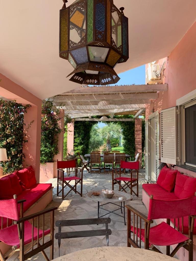 Villa photo 2