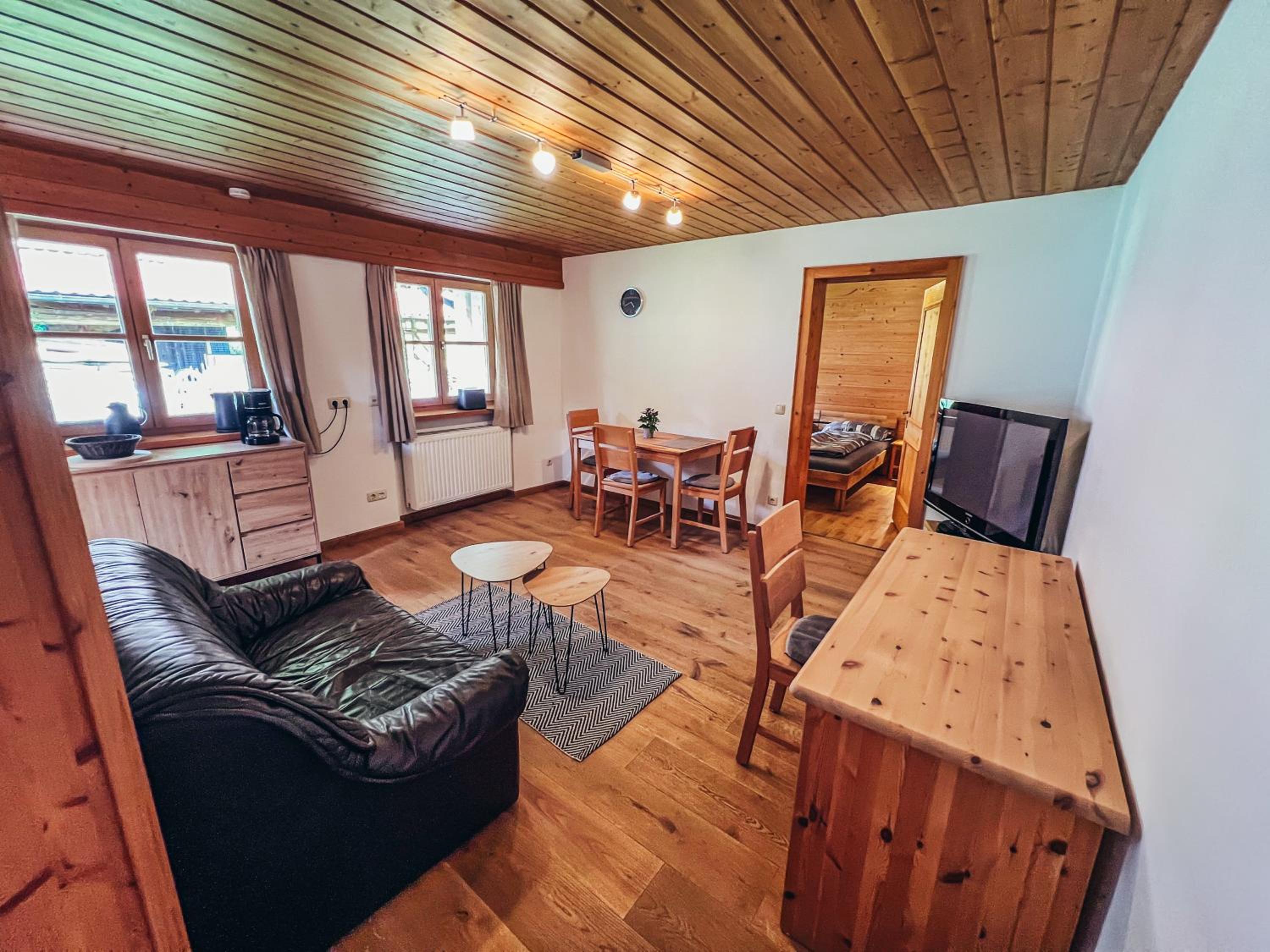 One-Bedroom Apartment with Garden photo 1