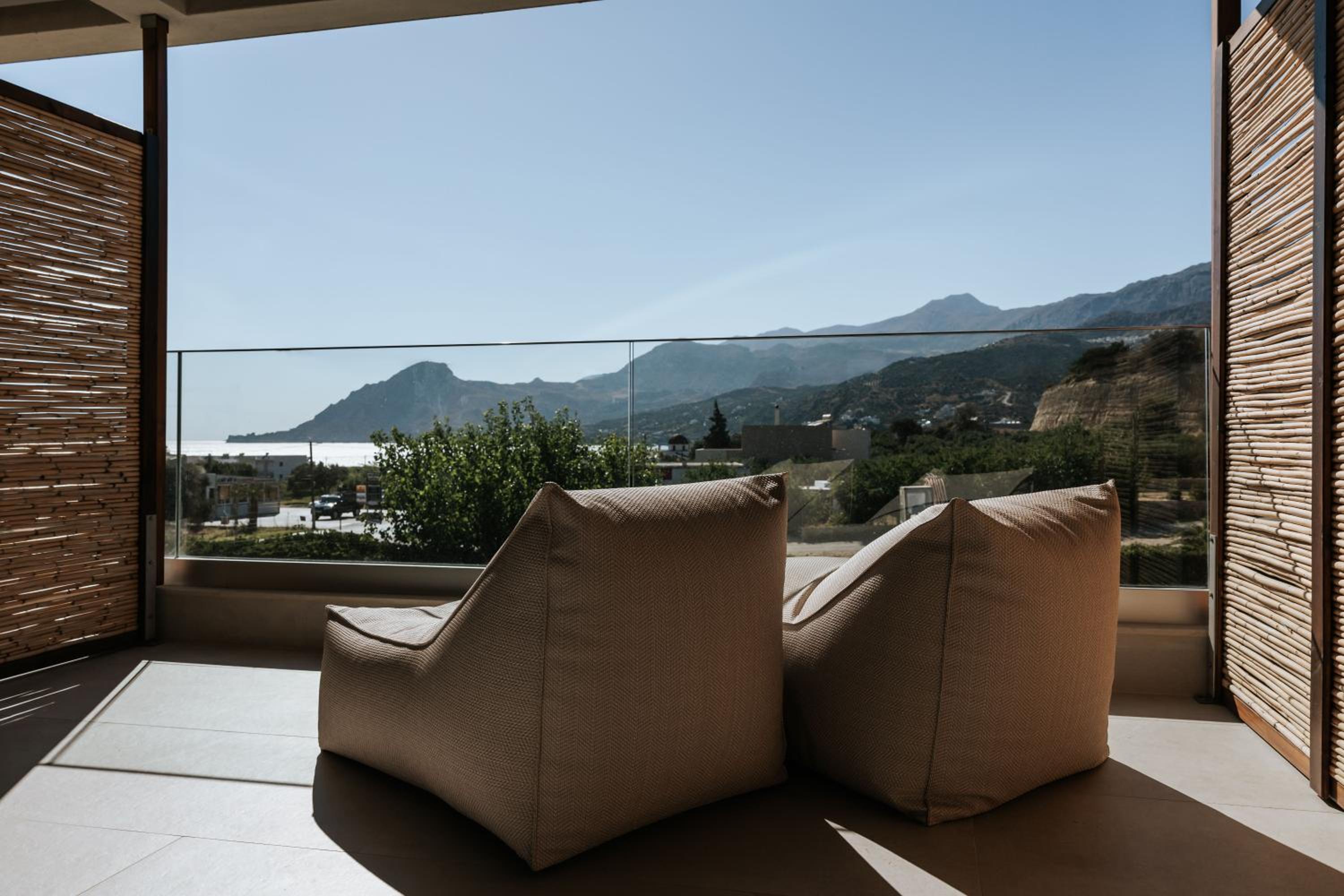 Deluxe Double Room with Sea View - Photo 5