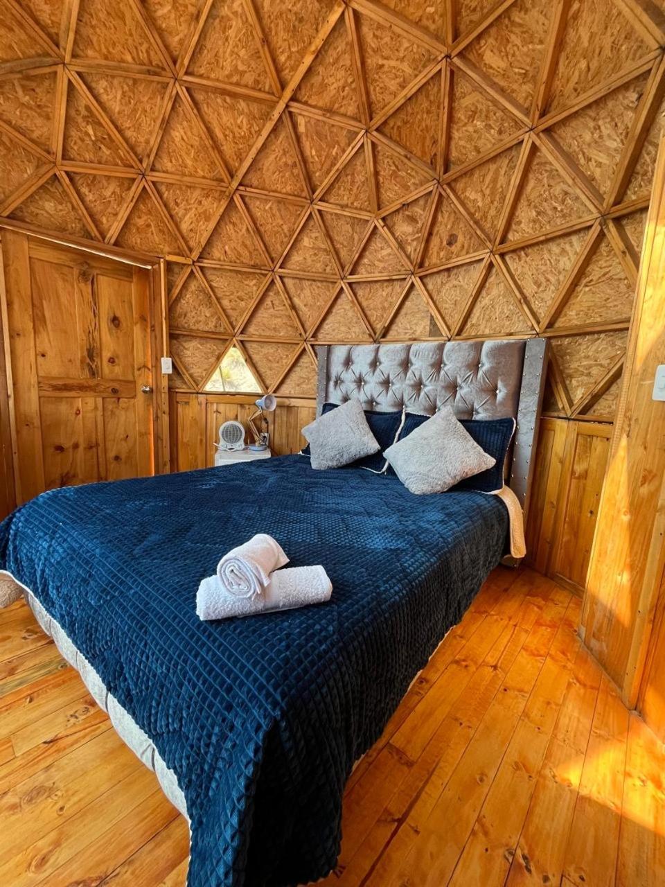 Deluxe Double or Twin Room with Lake View photo 3